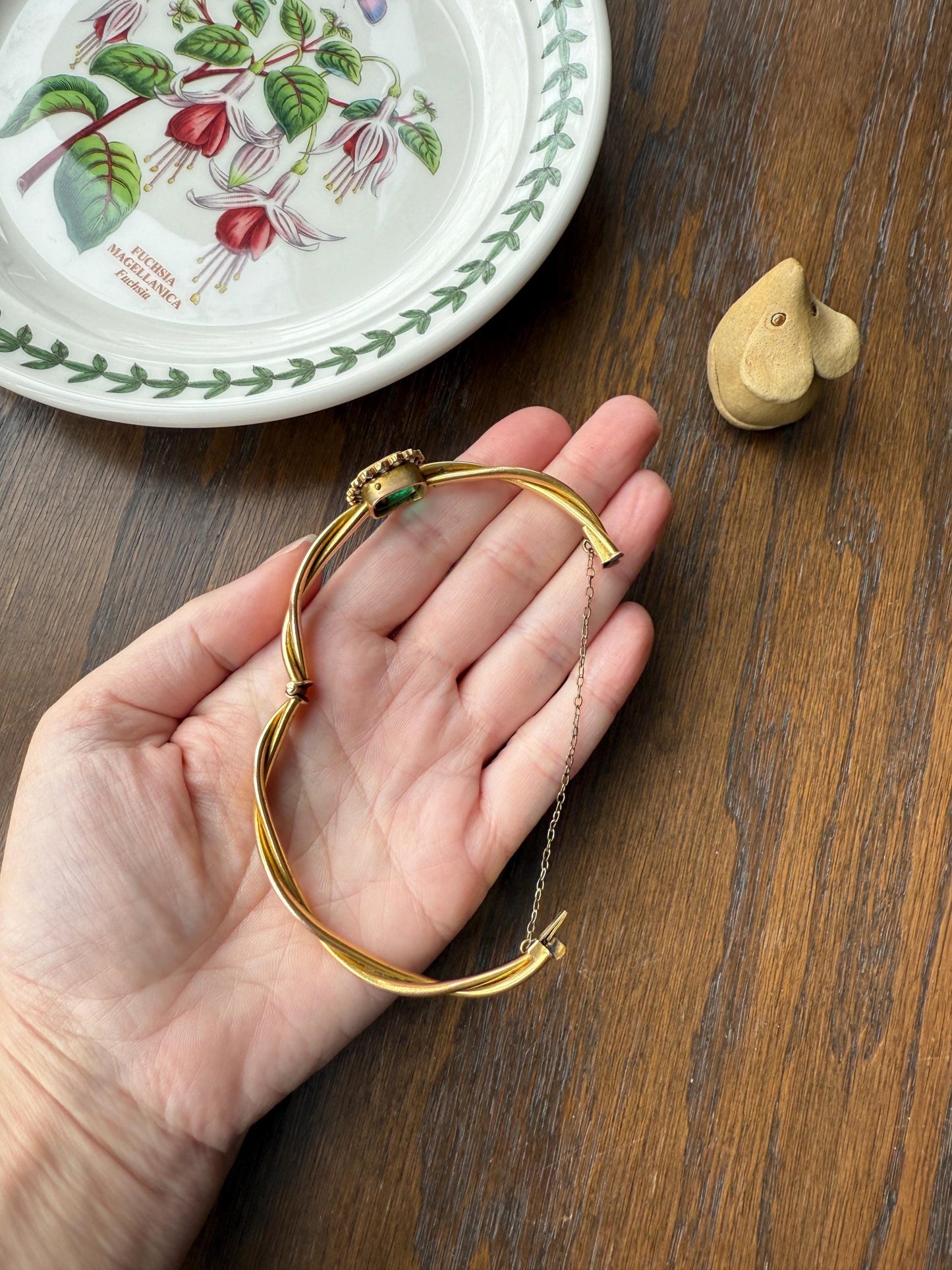 Antique Green Natural EMERALD Old Mine Cut Diamond Halo Hinged Bangle Bracelet 14k Solid Gold Rosy & YG Glowing Victorian Edwardian Twist