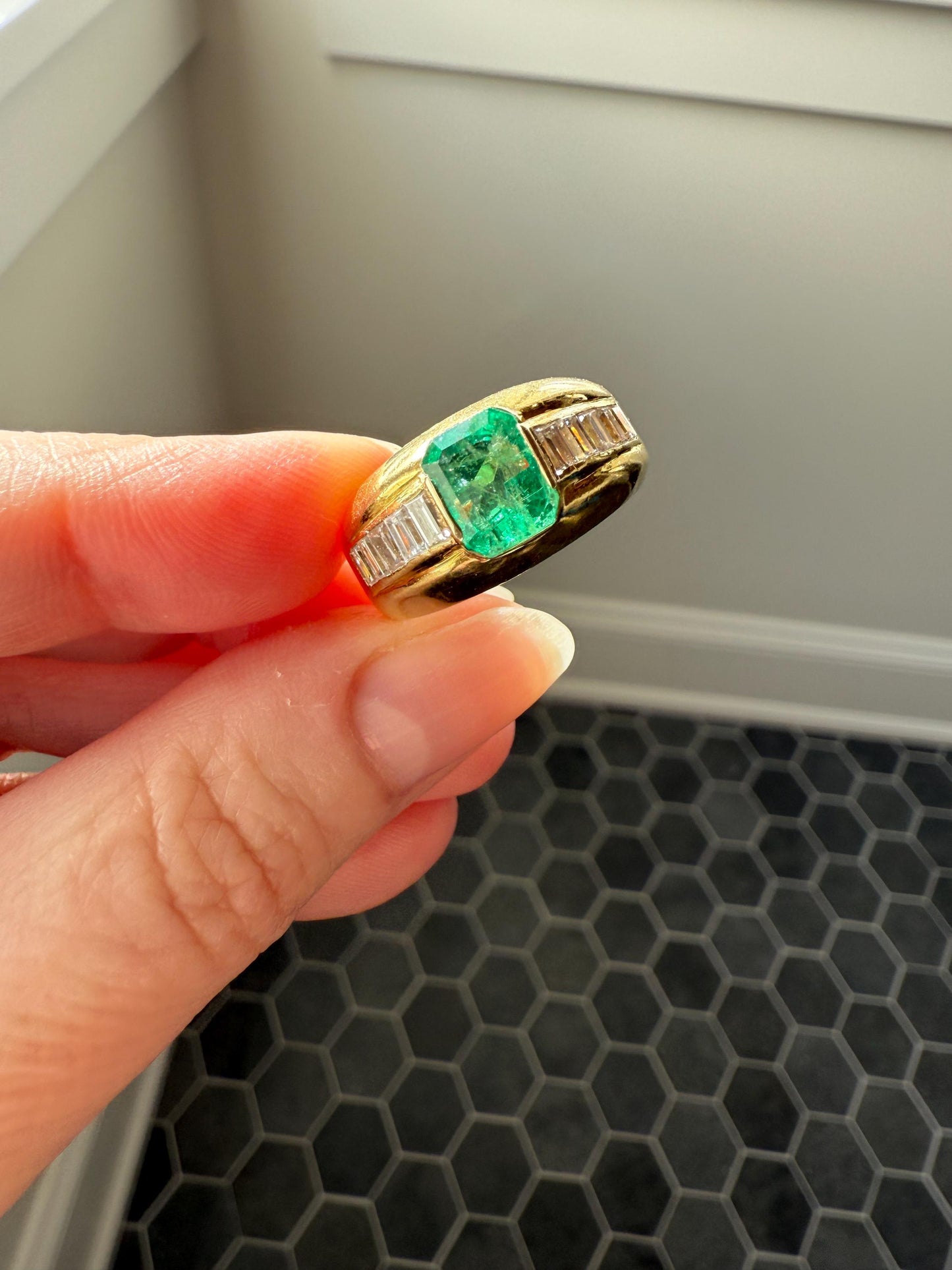 Chunky Green EMERALD Baguette Cut DIAMOND 6g 18k Gold Solid Vintage Gypsy Ring Domed Retro Wide Band Natural Geometric Stacker Man Unisex