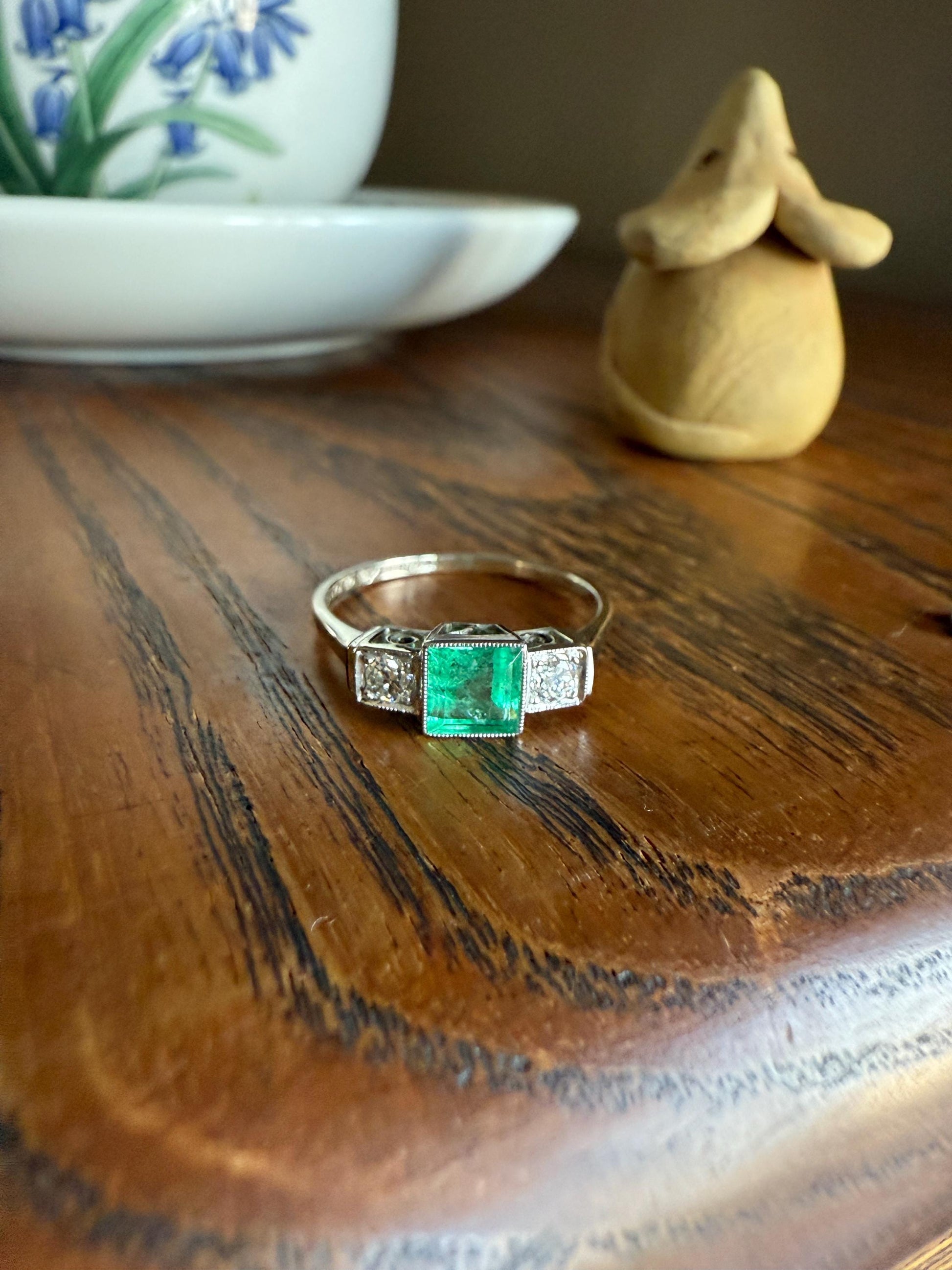 Art Deco Natural EMERALD Old Mine Cut DIAMOND Three Stone Ring 18k White Gold Band Green Milgrain Trinity Ornate Filigree