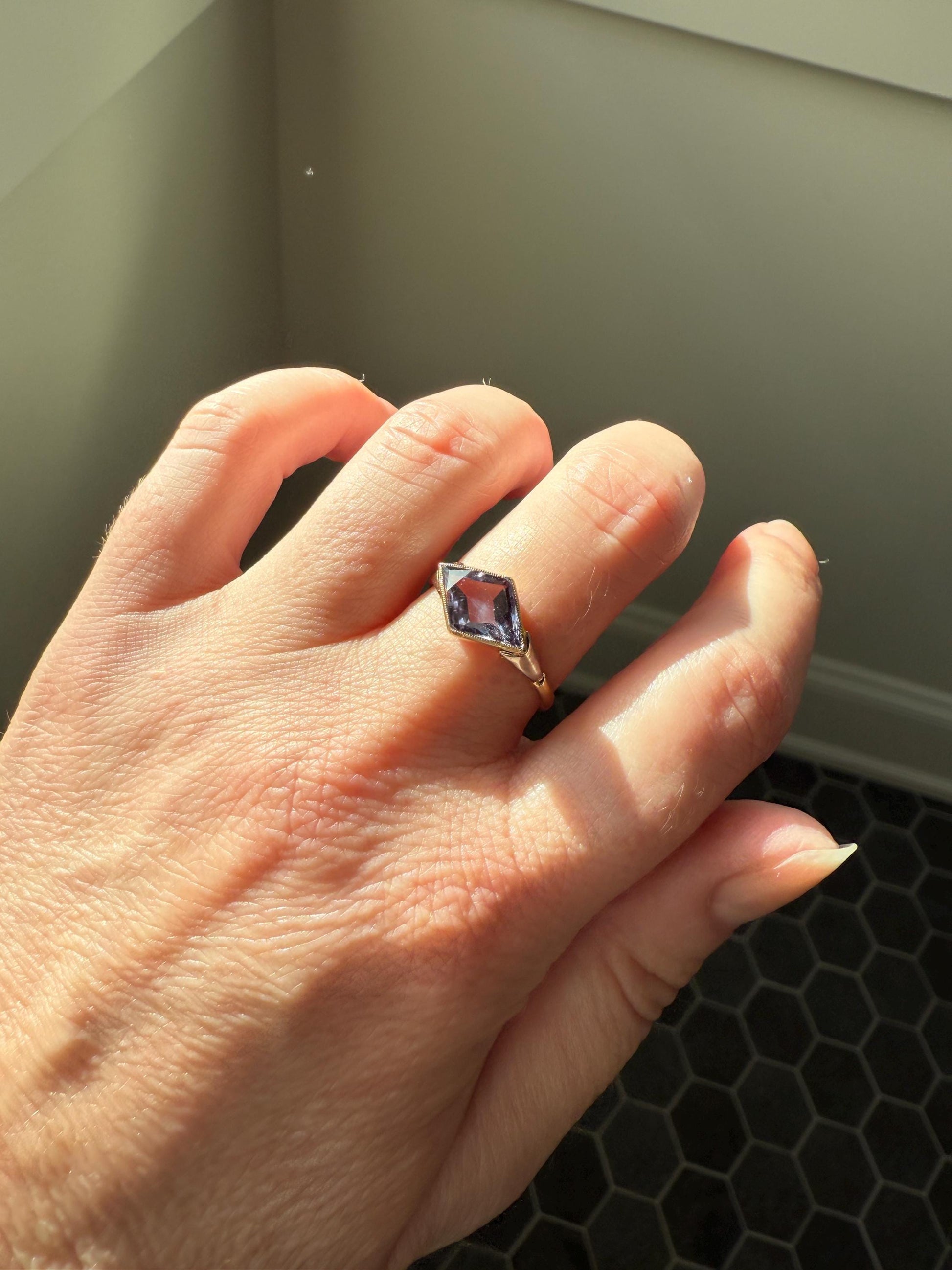 Color Change Indigo Purple SAPPHIRE or Alexandrite? East West KITE Lozenge 18k French Vintage to Art Deco Ring Geometric Stacker Band