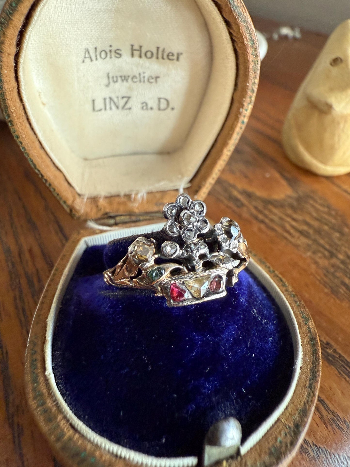 GIARDINETTI Antique Floral Bouquet Ring Flower Basket Rare Peruzzi Chiffre Rose Cut Diamond Garnet Emerald Georgian 14k Gold Rococo 1700s