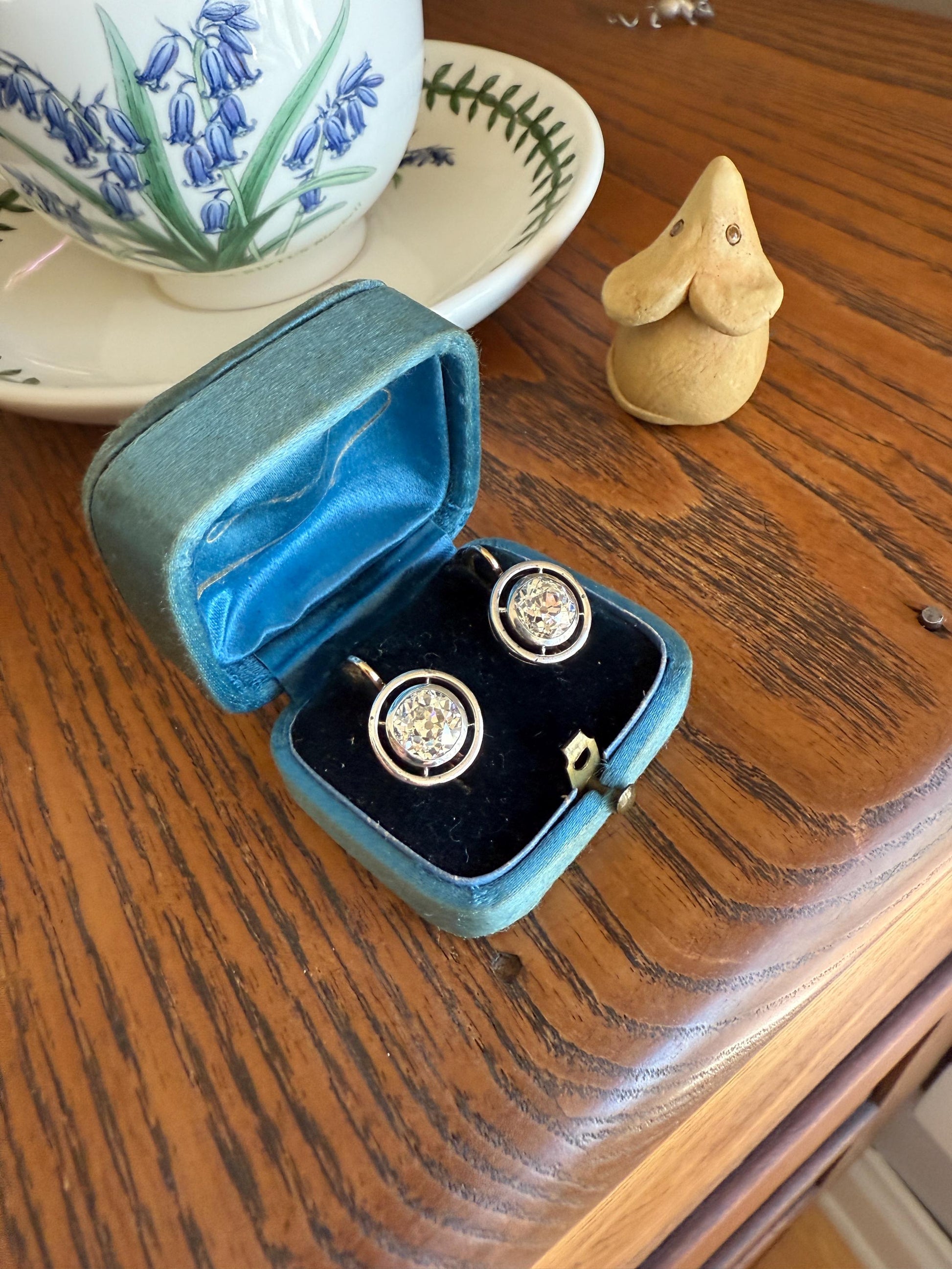 Boxed Original Antique 3.7 Carats Old Mine Cut DIAMOND Natural Dormeuse Earrings Bezel Set Circle Halo 18k Gold Silver Dangle Bullseye Gift
