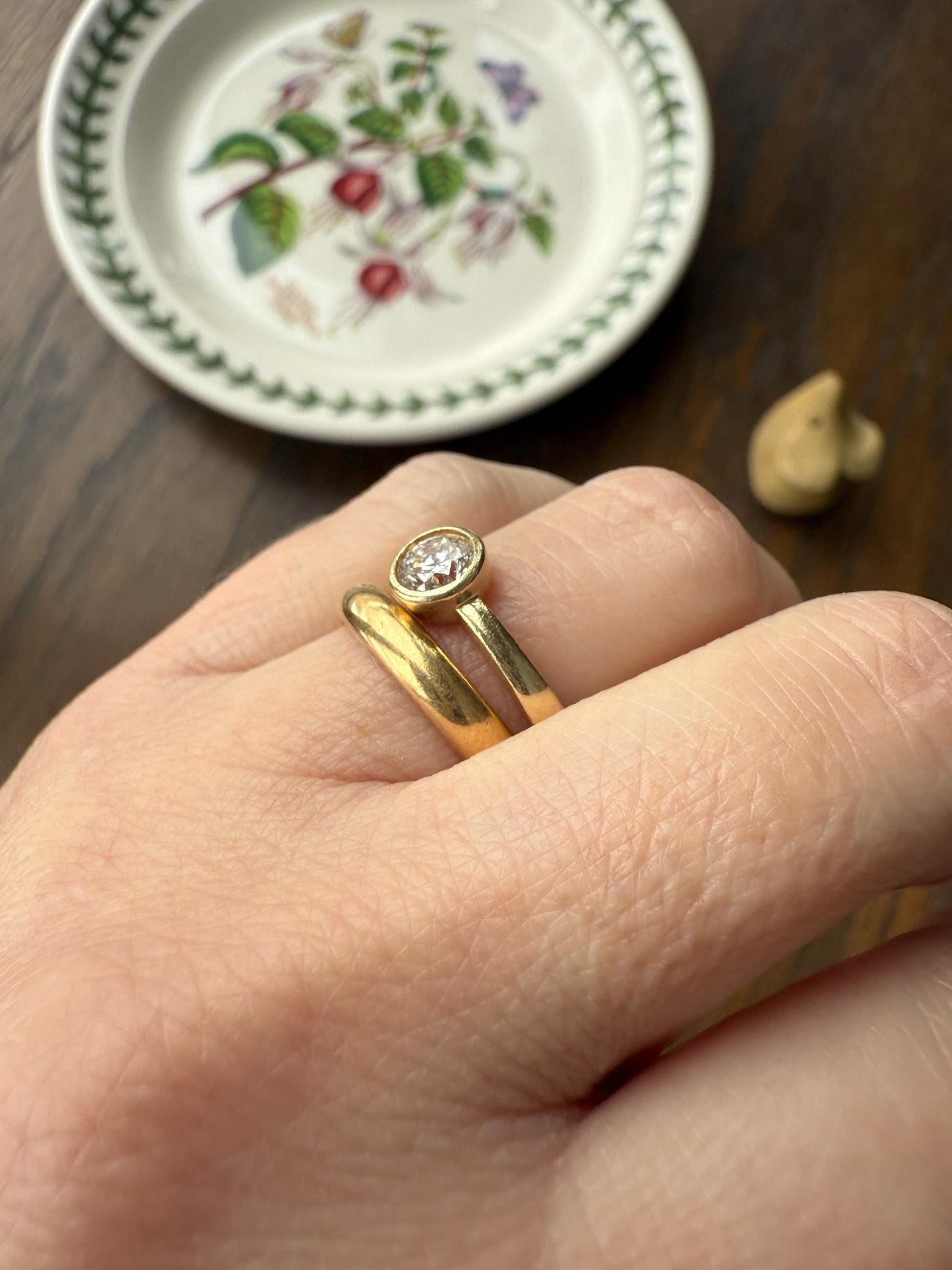 Vintage DIAMOND Bezel Set Ring Stacker Band 14k Gold Solid Geometric Engagement Gift Unisex