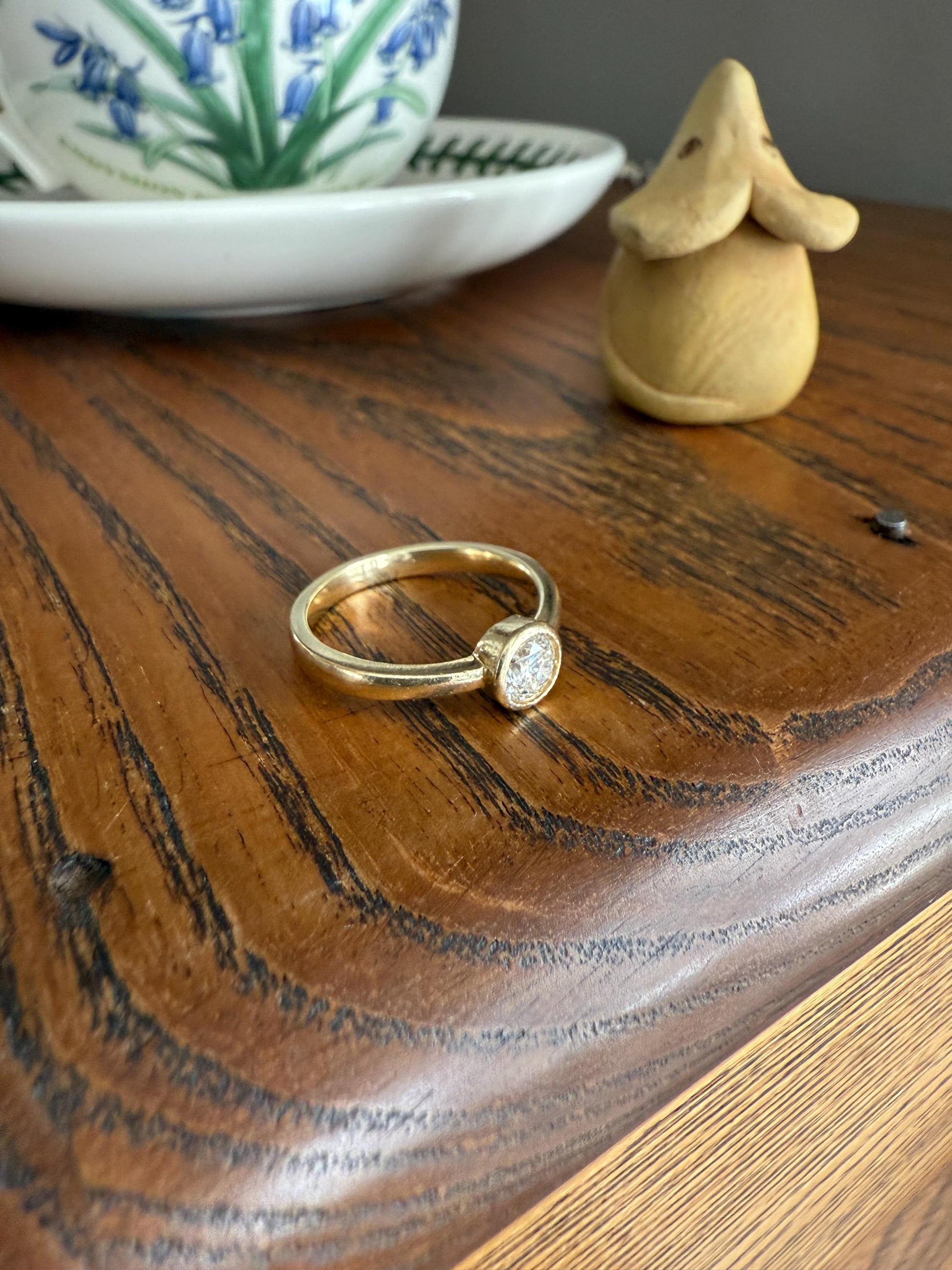 Vintage DIAMOND Bezel Set Ring Stacker Band 14k Gold Solid Geometric Engagement Gift Unisex