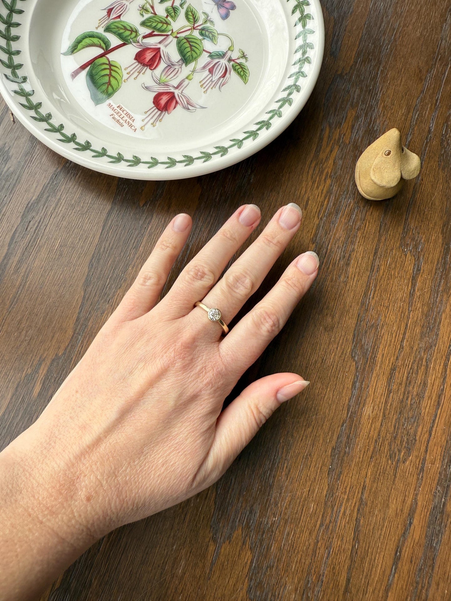 Vintage DIAMOND Bezel Set Ring Stacker Band 14k Gold Solid Geometric Engagement Gift Unisex