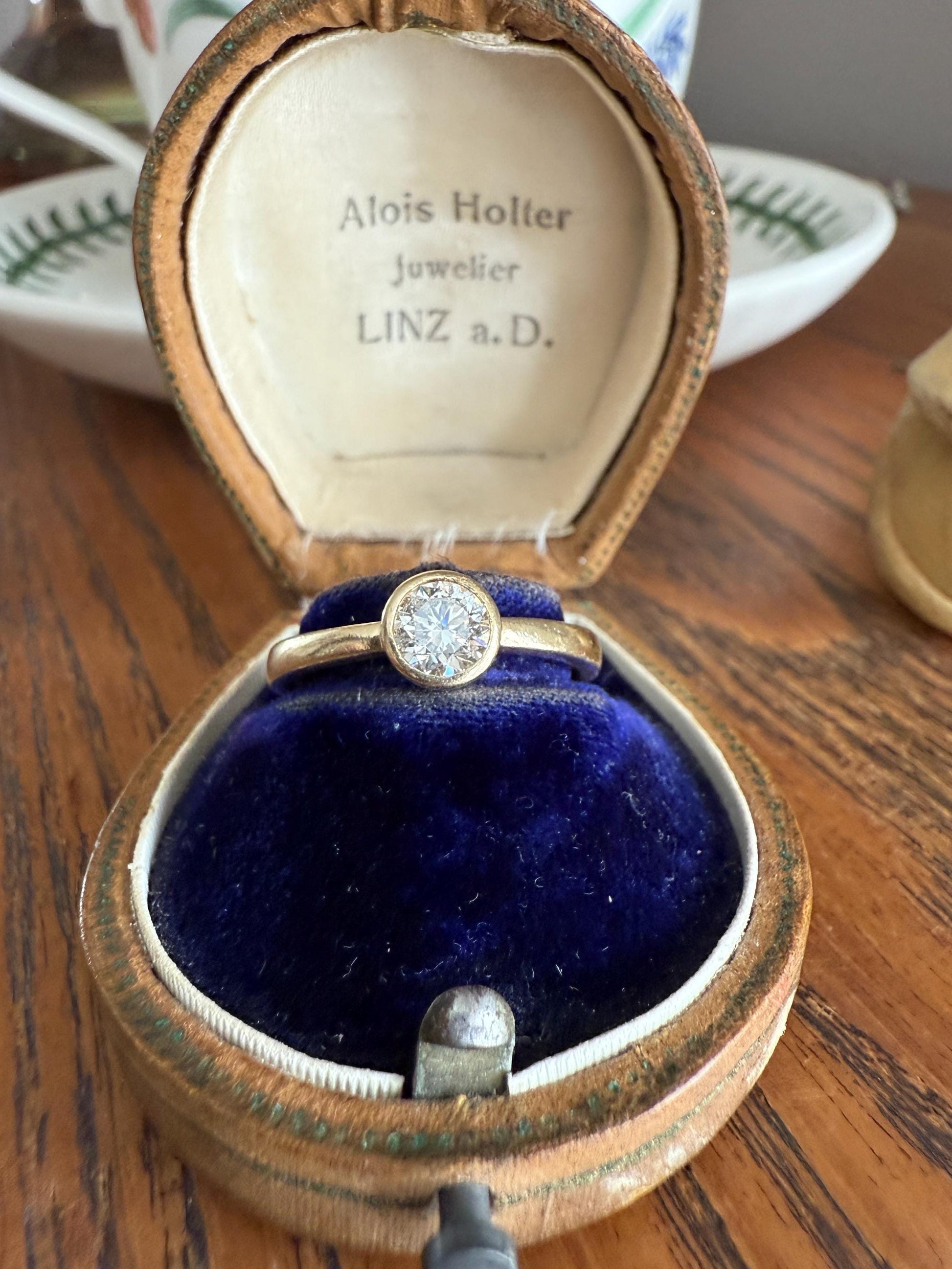 Vintage DIAMOND Bezel Set Ring Stacker Band 14k Gold Solid Geometric Engagement Gift Unisex