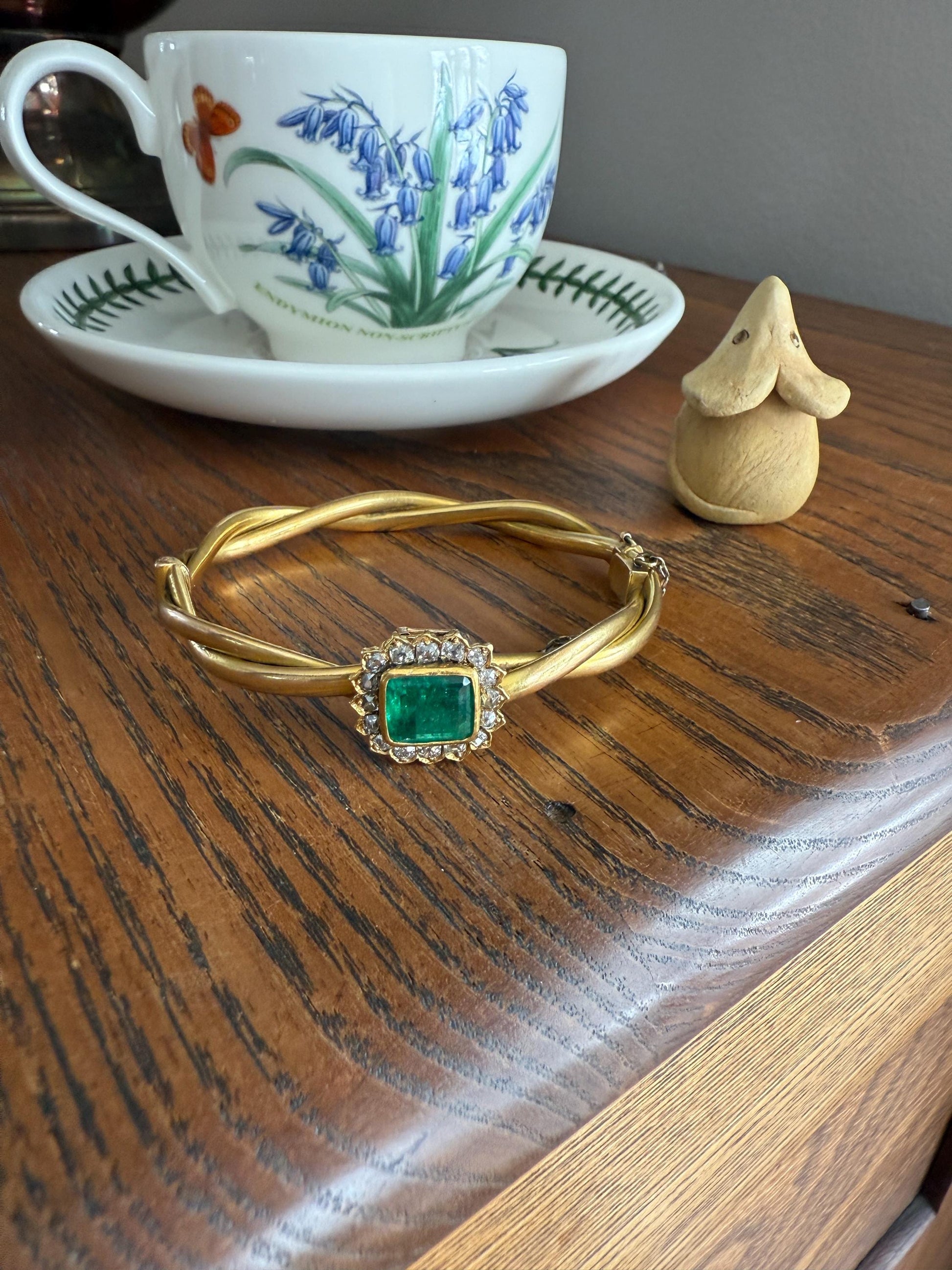 Antique Green Natural EMERALD Old Mine Cut Diamond Halo Hinged Bangle Bracelet 14k Solid Gold Rosy & YG Glowing Victorian Edwardian Twist
