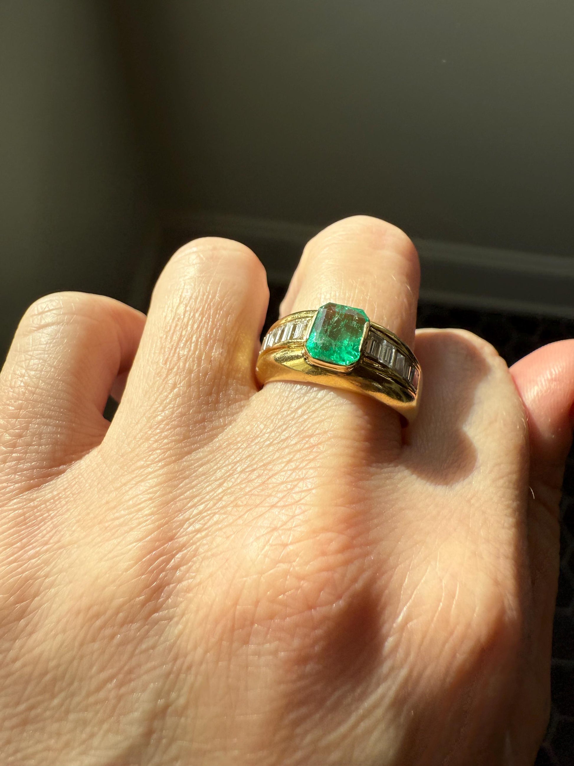 Chunky Green EMERALD Baguette Cut DIAMOND 6g 18k Gold Solid Vintage Gypsy Ring Domed Retro Wide Band Natural Geometric Stacker Man Unisex