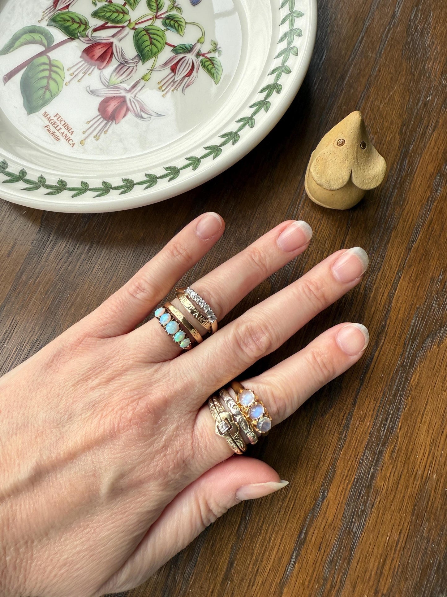 Antique Glowing Blue MOONSTONE Orb Three Stone 18k Gold Belcher Band Ring Man Unisex Stacker
