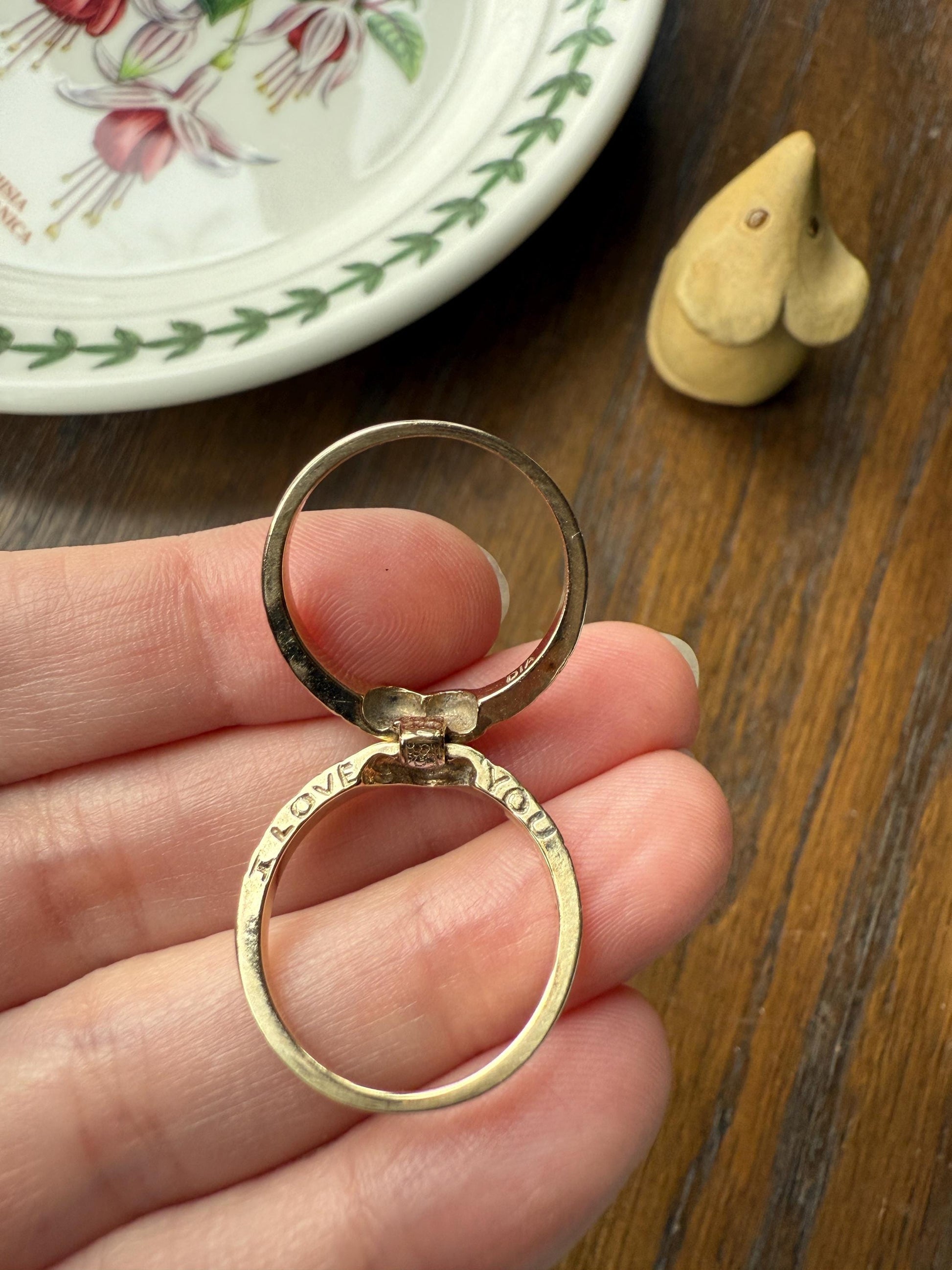 SECRET Vintage HEART " I Love You " Two Part Opening 9k Gold Double Band Ring Diamond Hinged Figural Scrolled Shoulders
