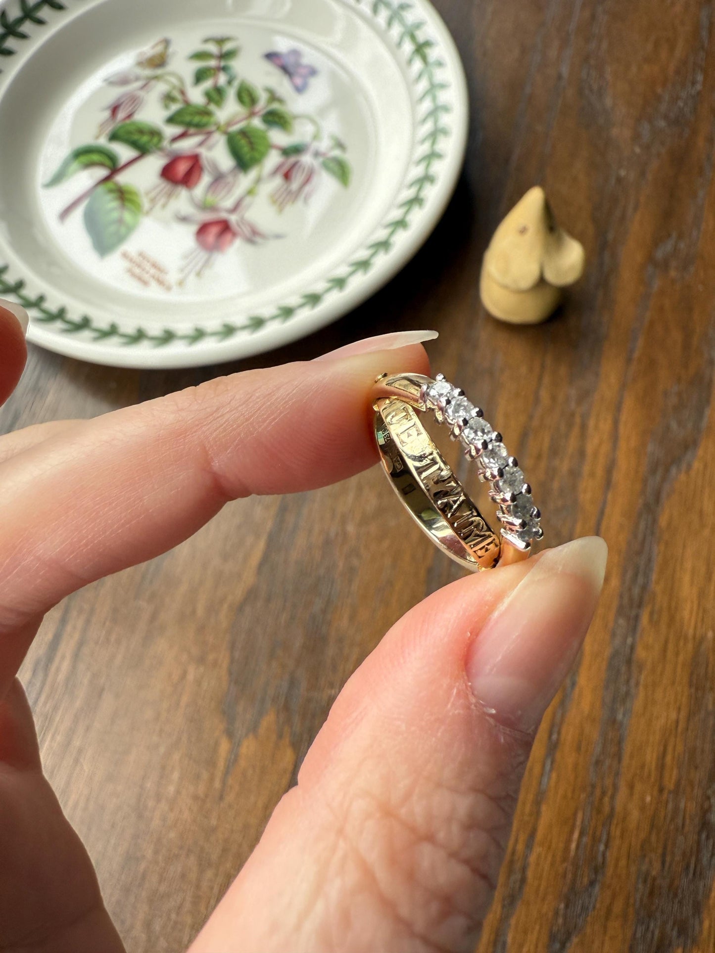 SECRET Je T'Aime Vintage " I Love You " In French Seven Diamond Two Part Hinged 9k Gold Double Band Ring