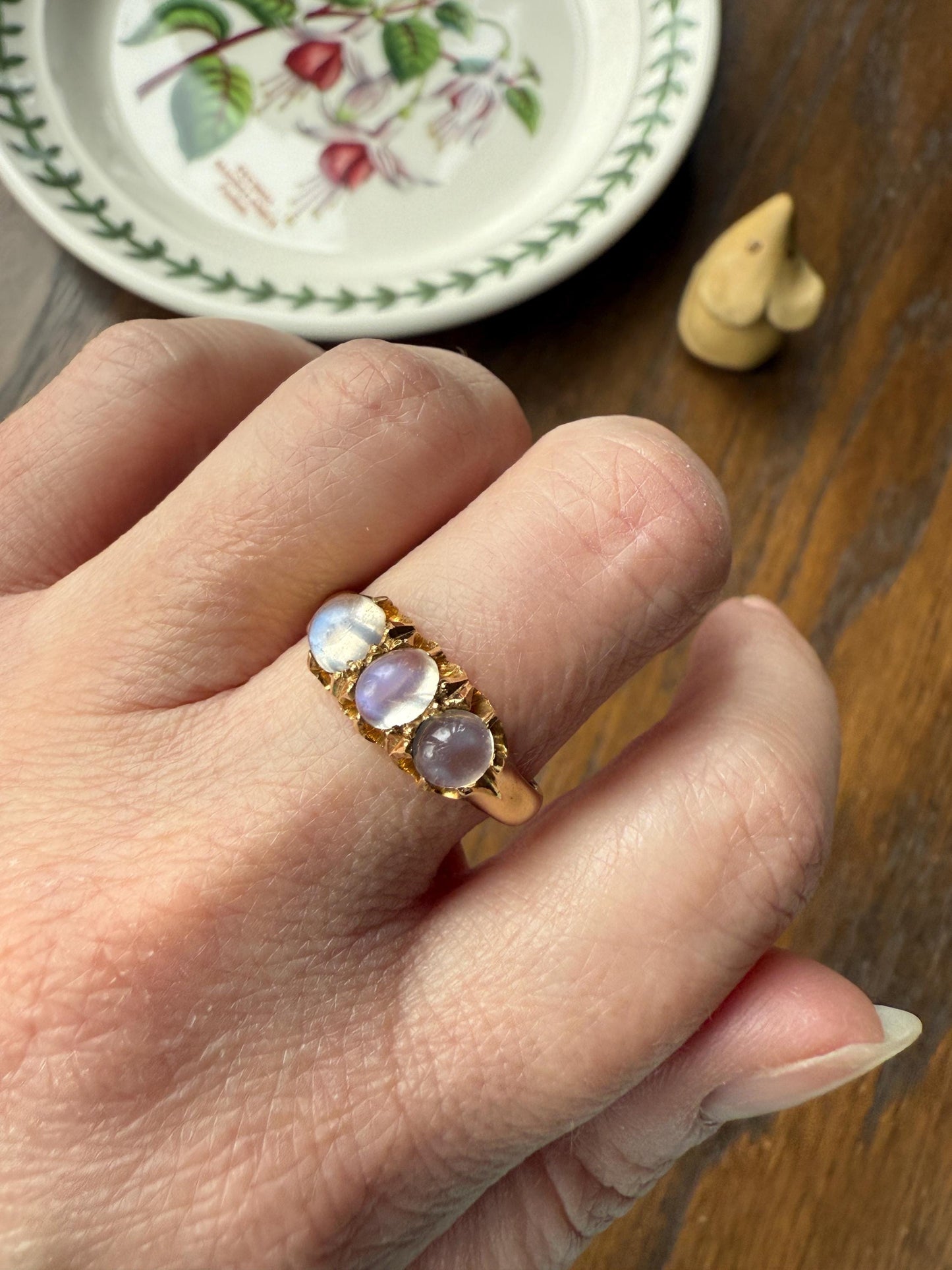 Antique Glowing Blue MOONSTONE Orb Three Stone 18k Gold Belcher Band Ring Man Unisex Stacker