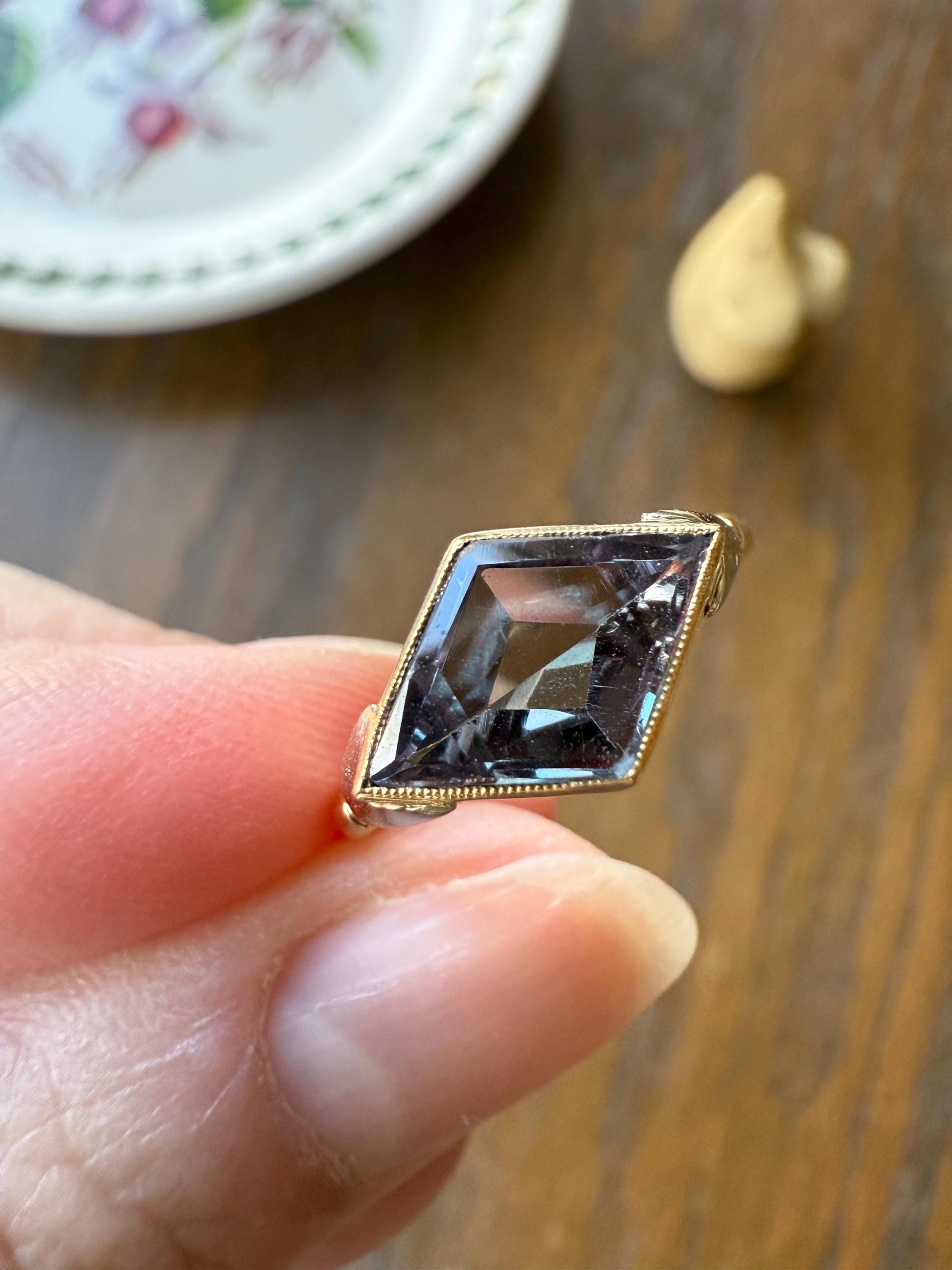 Color Change Indigo Purple SAPPHIRE or Alexandrite? East West KITE Lozenge 18k French Vintage to Art Deco Ring Geometric Stacker Band