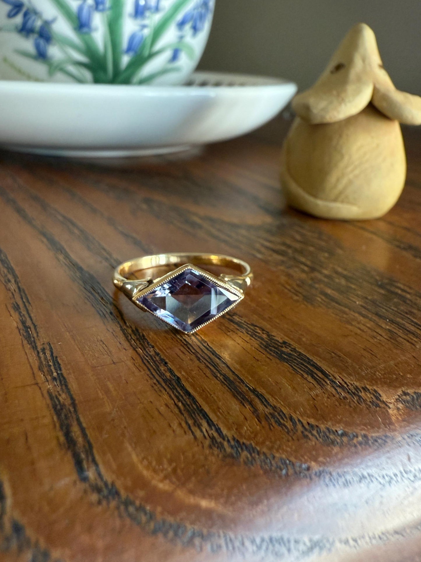 Color Change Indigo Purple SAPPHIRE or Alexandrite? East West KITE Lozenge 18k French Vintage to Art Deco Ring Geometric Stacker Band