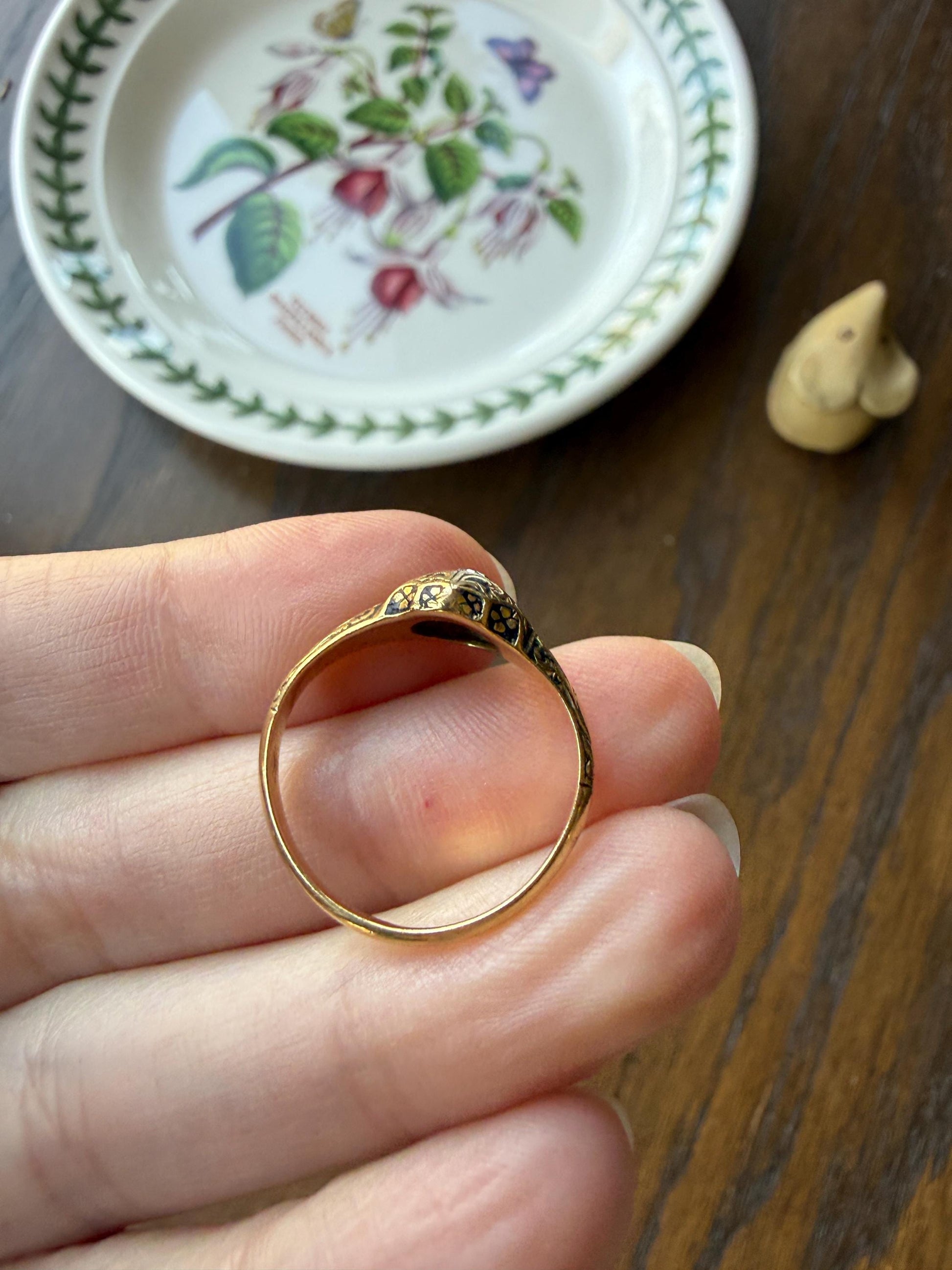 Ornate Floral Hexagon Starburst Old Mine Cut Diamond 18k Gold Ring Domed Floral Black Enamel Victorian Pavilion Band