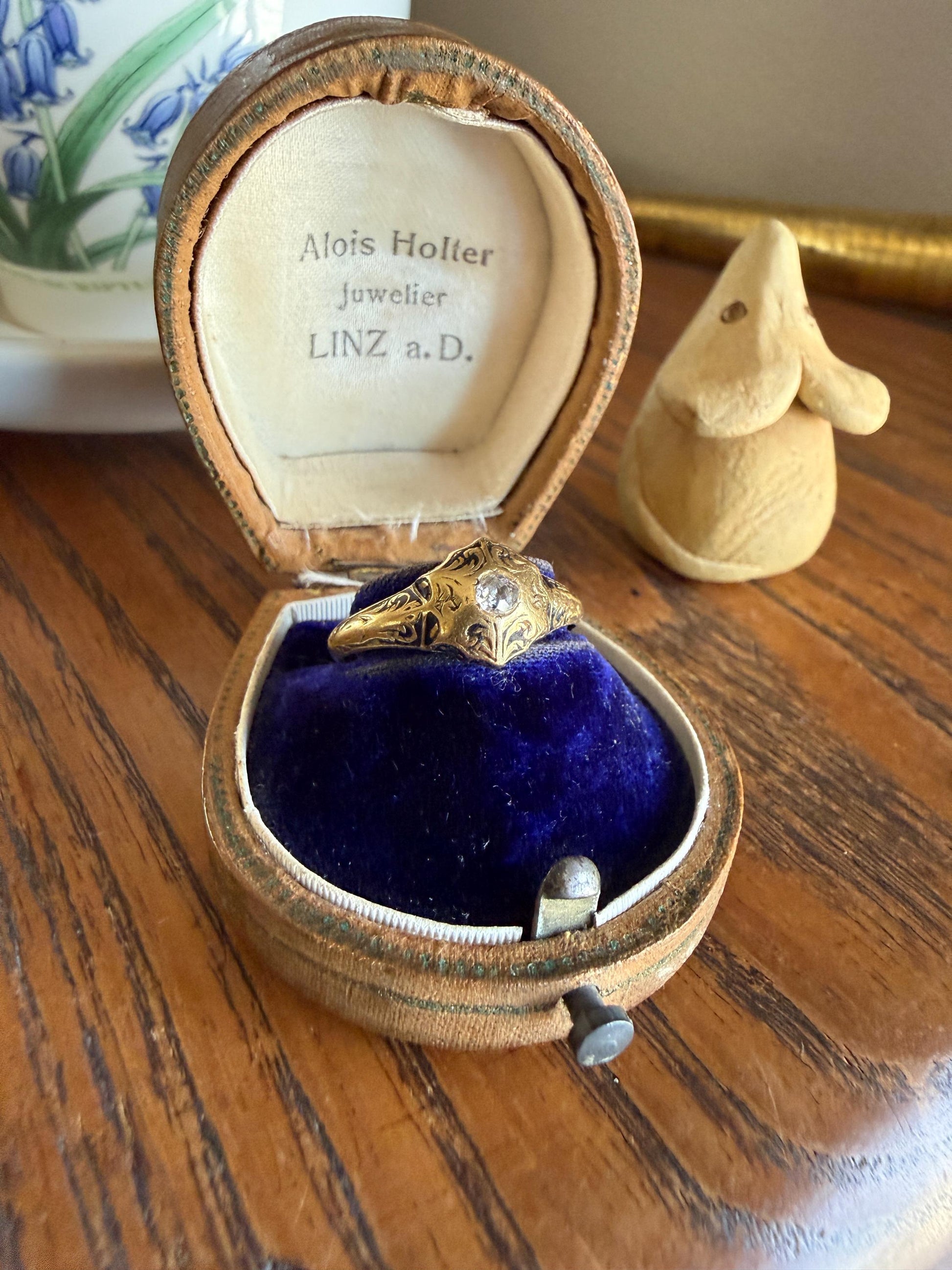 Ornate Floral Hexagon Starburst Old Mine Cut Diamond 18k Gold Ring Domed Floral Black Enamel Victorian Pavilion Band