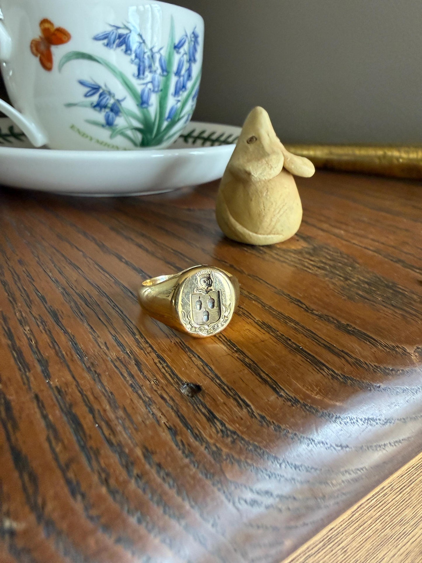 ACORNS True Faith Genuine Trust 18k Gold Count CROWN French Nobility Antique Shield SIGNET Ring Heraldic Crest Chunky Coat of Arm Man Unisex