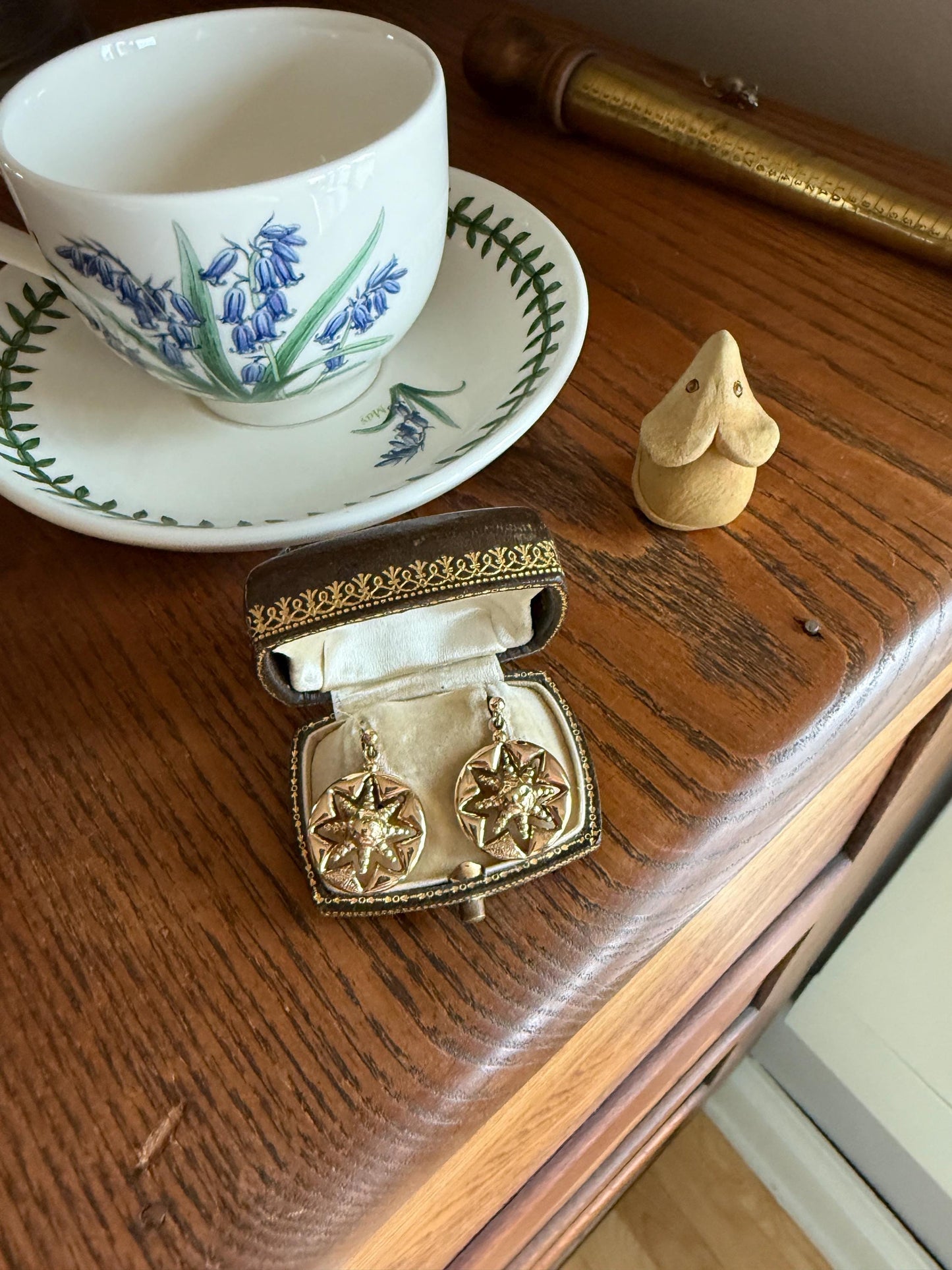 Antique STAR Sunburst Victorian Puffy Starburst 3D Victorian 9k GOLD EARRINGS Figural Ball Rivet
