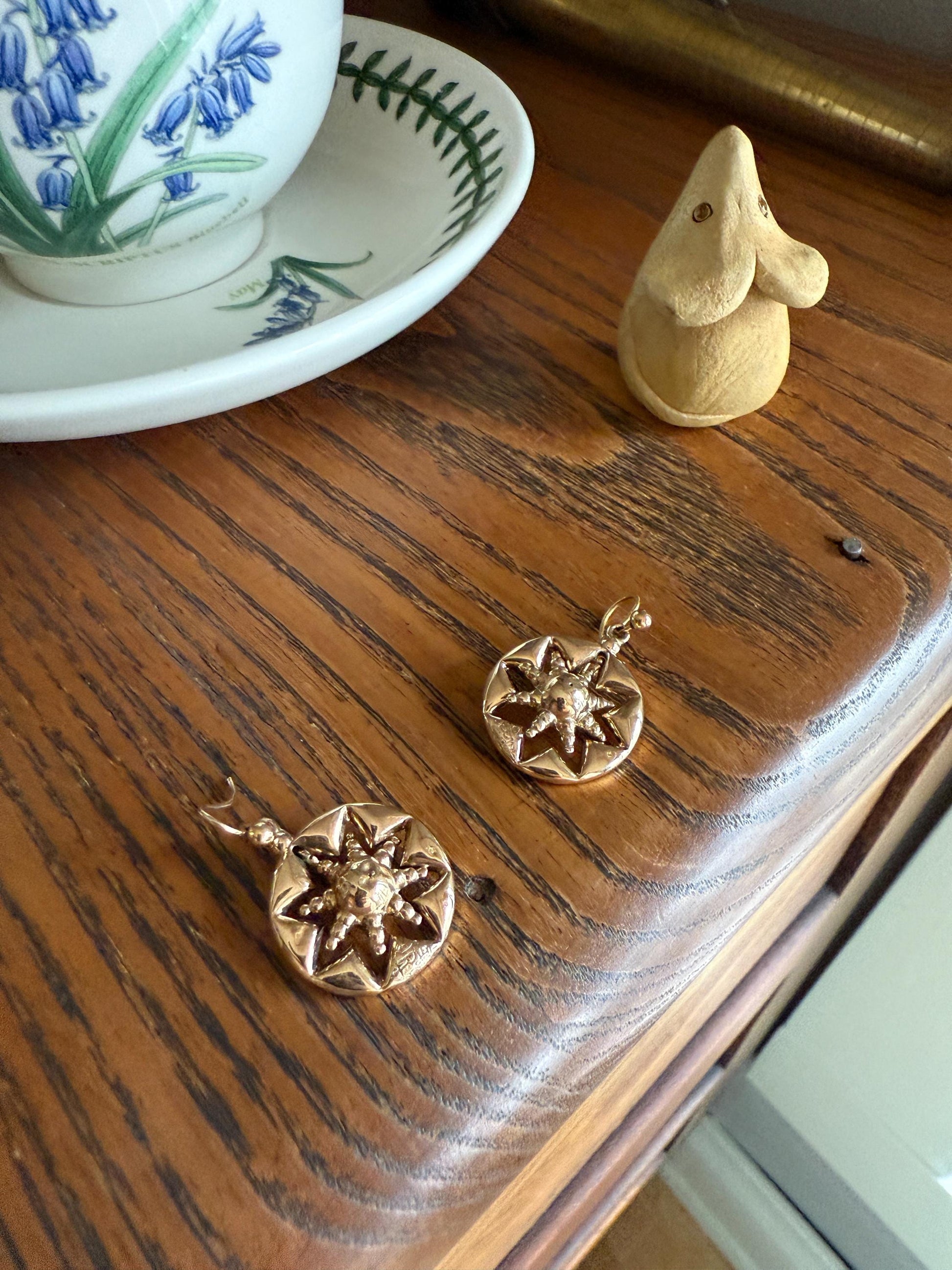 Antique STAR Sunburst Victorian Puffy Starburst 3D Victorian 9k GOLD EARRINGS Figural Ball Rivet