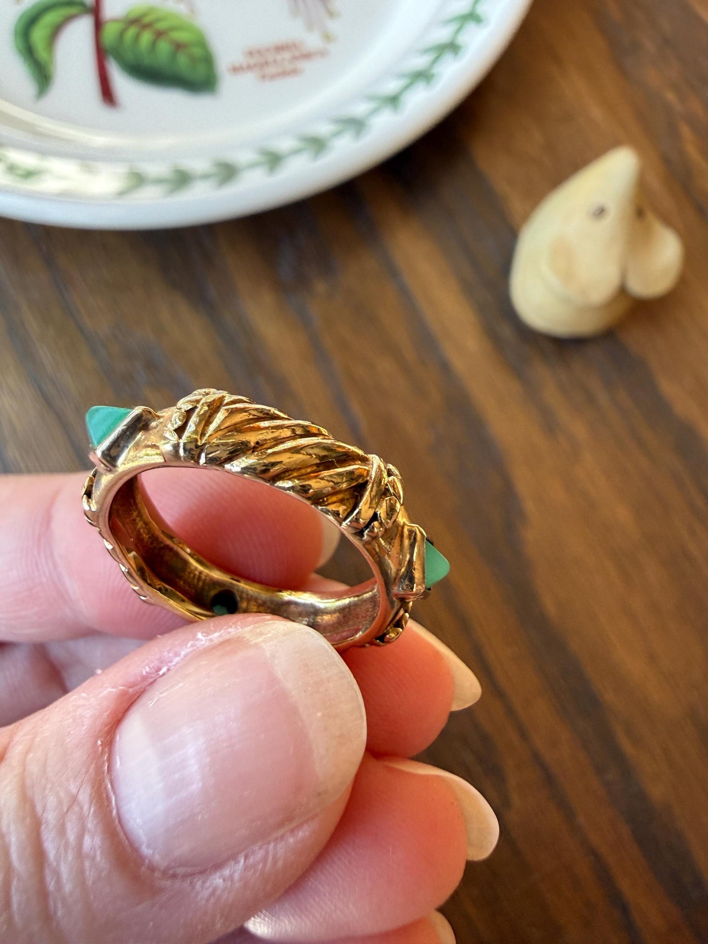 Vintage Pyramid Green Chalcedony Braid Rivet 3D Chunky Band 10k Gold Ring Retro Stacker Texture