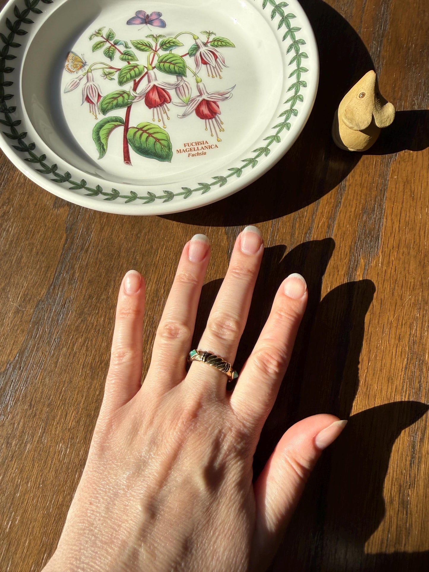 Vintage Pyramid Green Chalcedony Braid Rivet 3D Chunky Band 10k Gold Ring Retro Stacker Texture