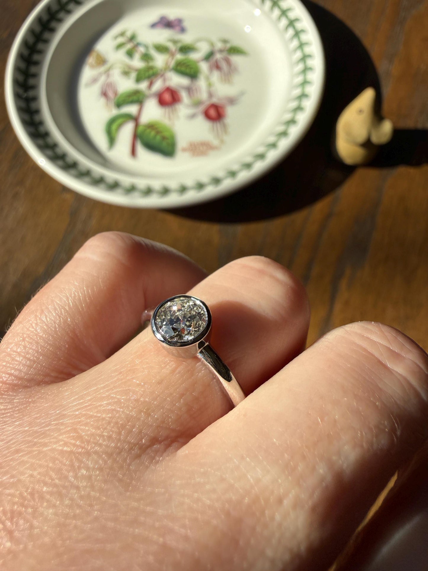 Chunky Vintage 0.9 Carat Old European Cut DIAMOND Bezel Set Ring Art Deco Stacker Donut Band 18k White Gold Solitaire Geometric Engagement