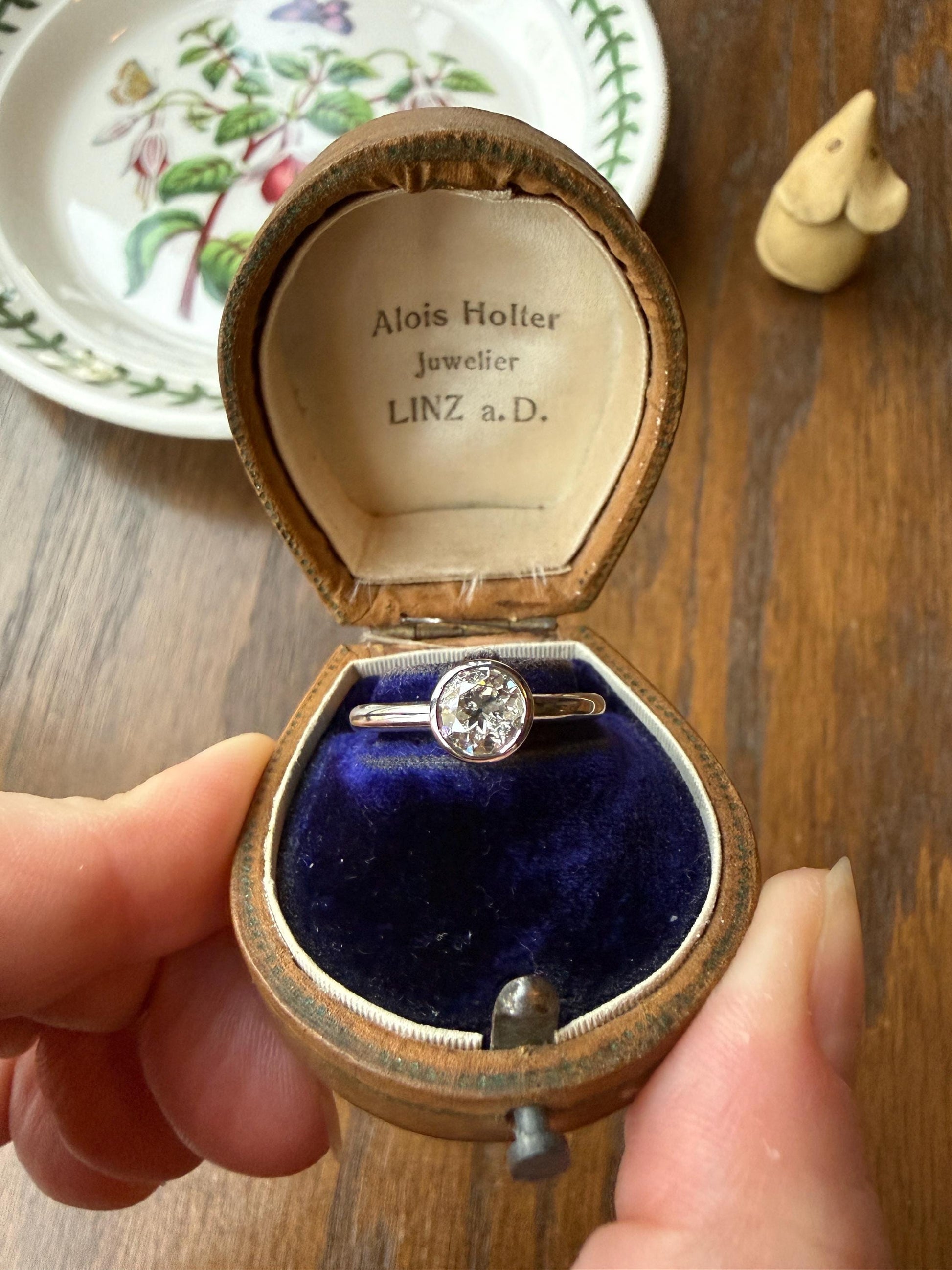 Chunky Vintage 0.9 Carat Old European Cut DIAMOND Bezel Set Ring Art Deco Stacker Donut Band 18k White Gold Solitaire Geometric Engagement