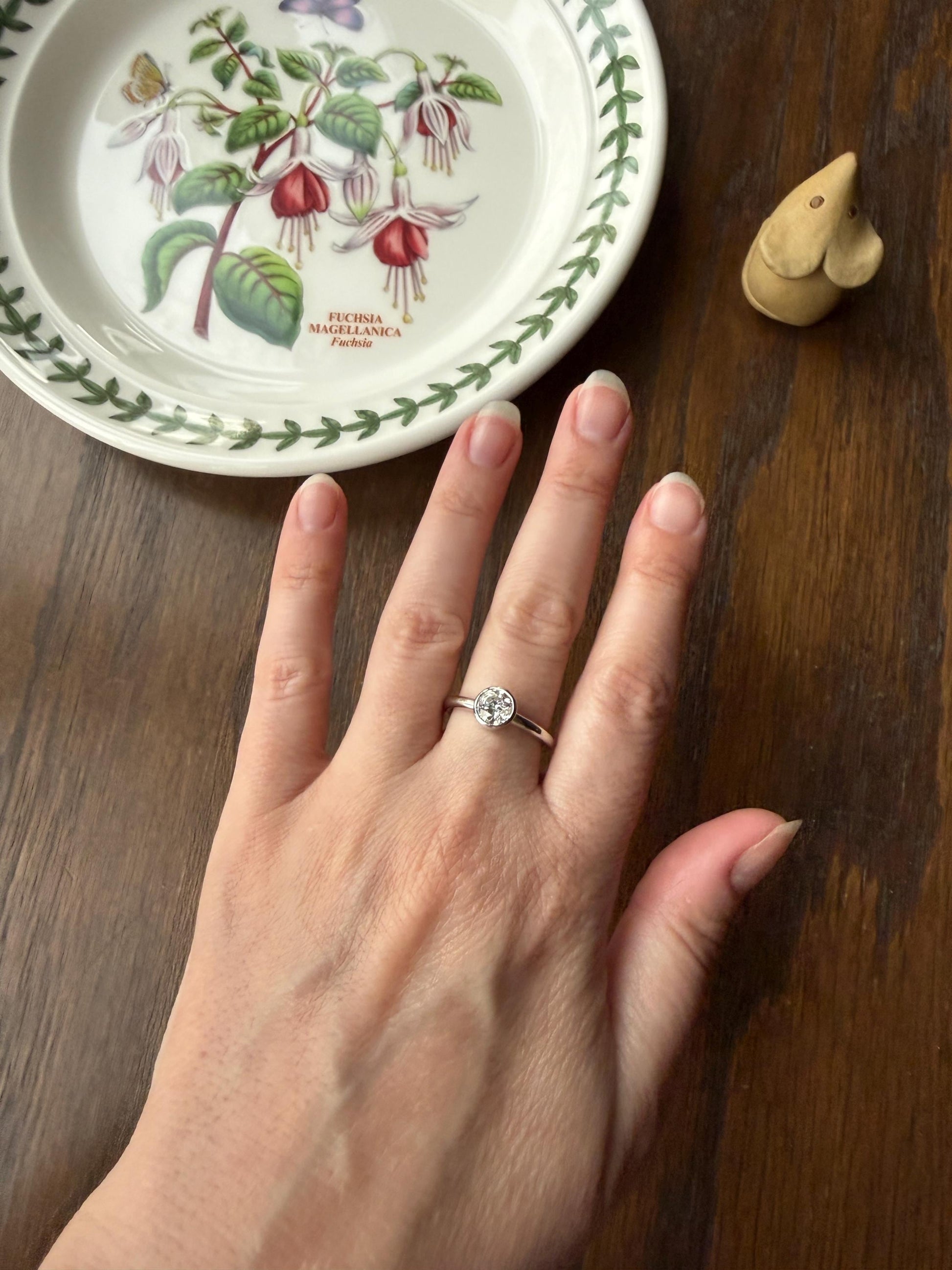 Chunky Vintage 0.9 Carat Old European Cut DIAMOND Bezel Set Ring Art Deco Stacker Donut Band 18k White Gold Solitaire Geometric Engagement