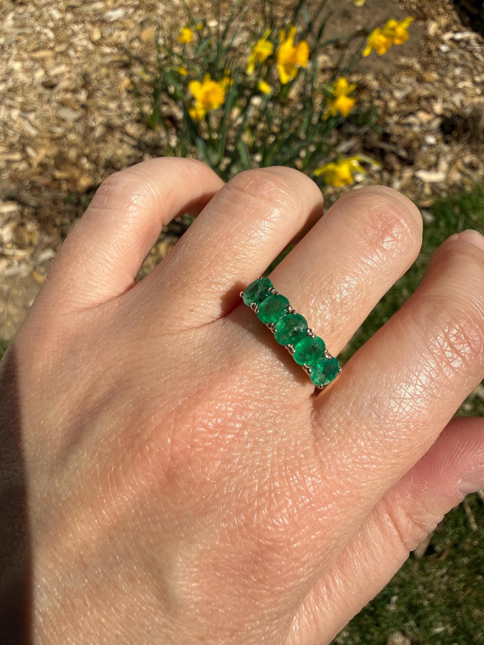 Natural EMERALD Oval Five Stone Band French Vintage 14k Gold Ring Green Linear Stacker Splayed Stacker