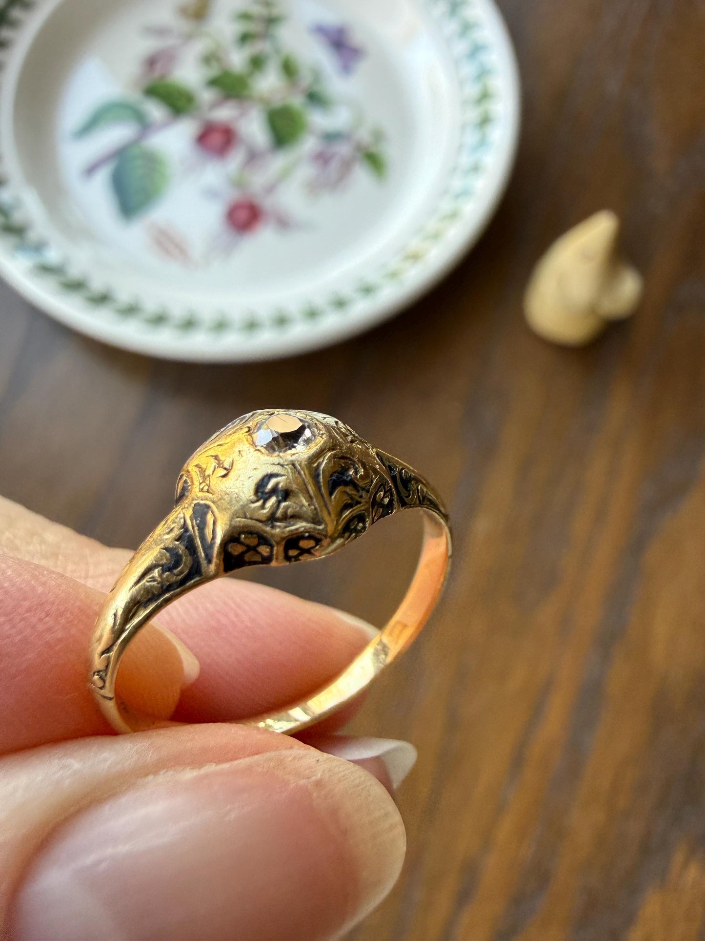 Ornate Floral Hexagon Starburst Old Mine Cut Diamond 18k Gold Ring Domed Floral Black Enamel Victorian Pavilion Band