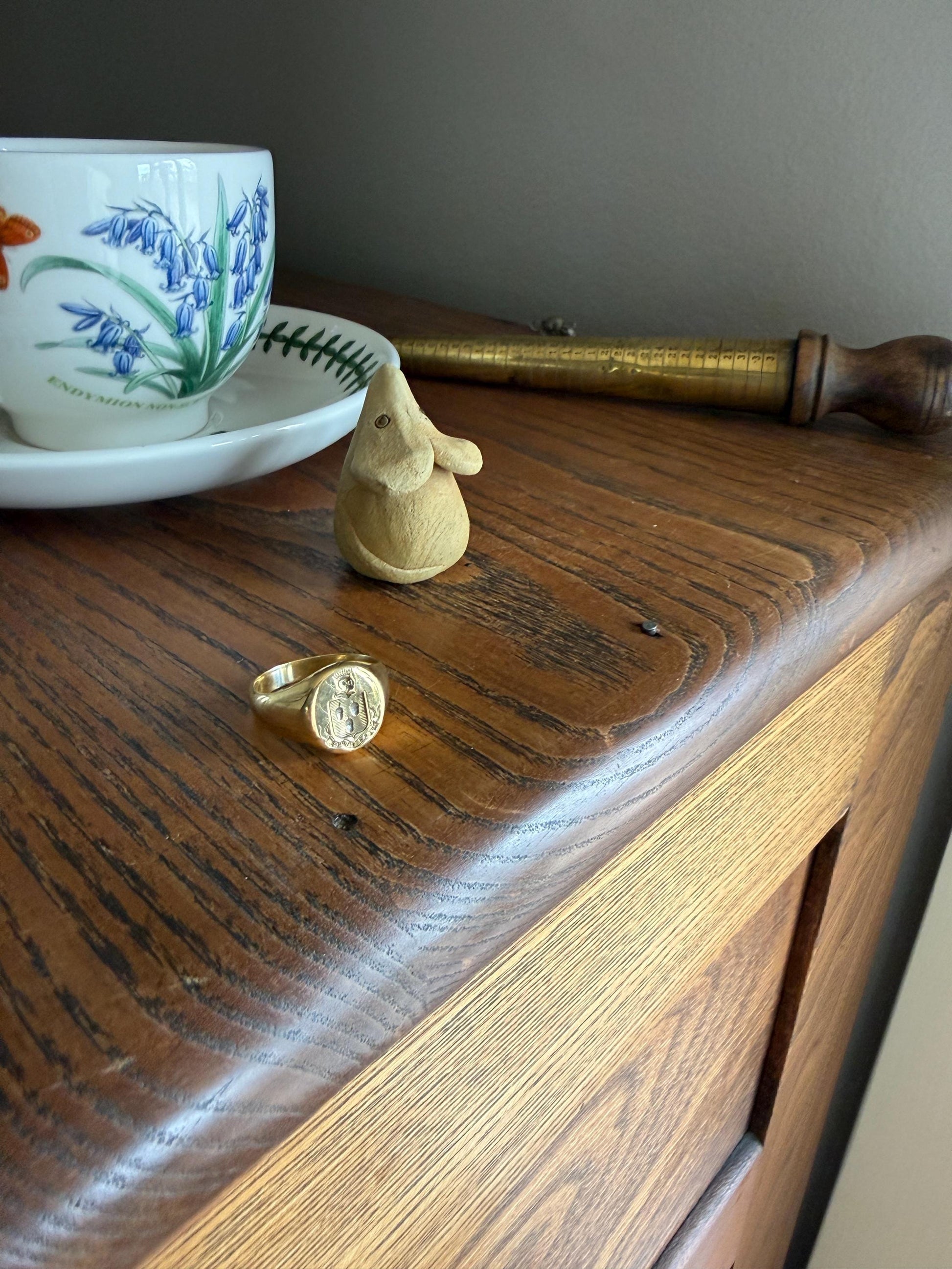 ACORNS True Faith Genuine Trust 18k Gold Count CROWN French Nobility Antique Shield SIGNET Ring Heraldic Crest Chunky Coat of Arm Man Unisex