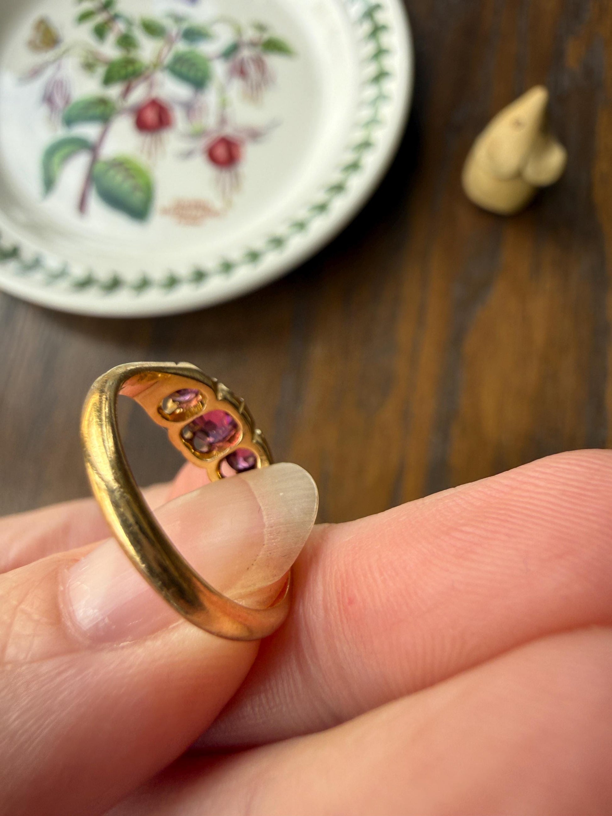 Antique Pinkish Purple Rhodolite Old Cut GARNET Three Stone Ring Victorian 18k Gold Stacker Band
