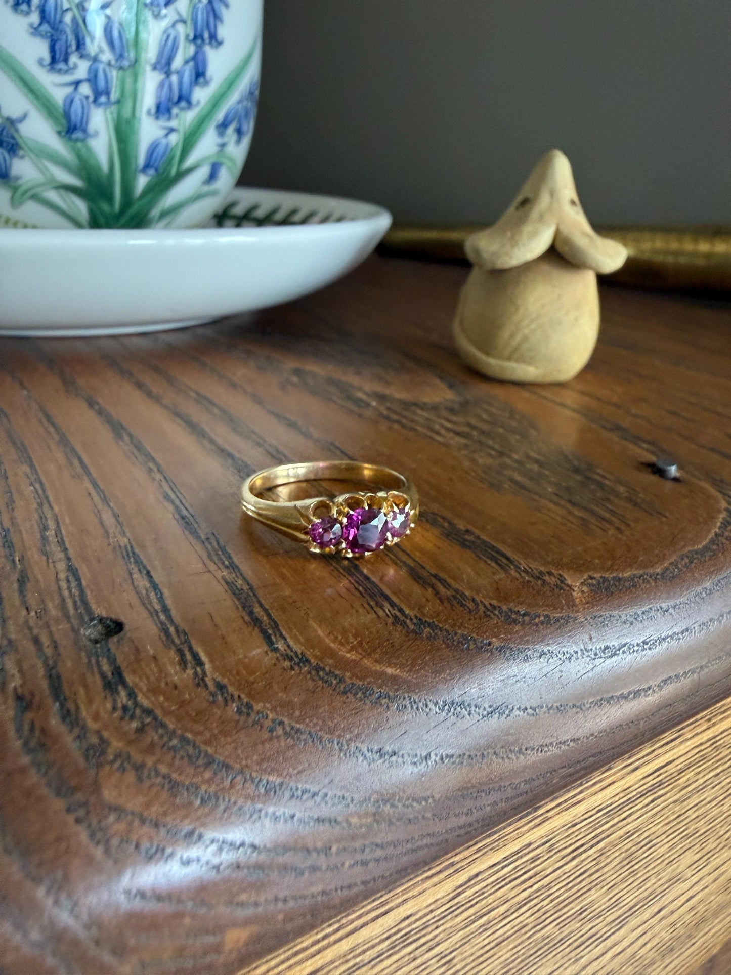 Antique Pinkish Purple Rhodolite Old Cut GARNET Three Stone Ring Victorian 18k Gold Stacker Band