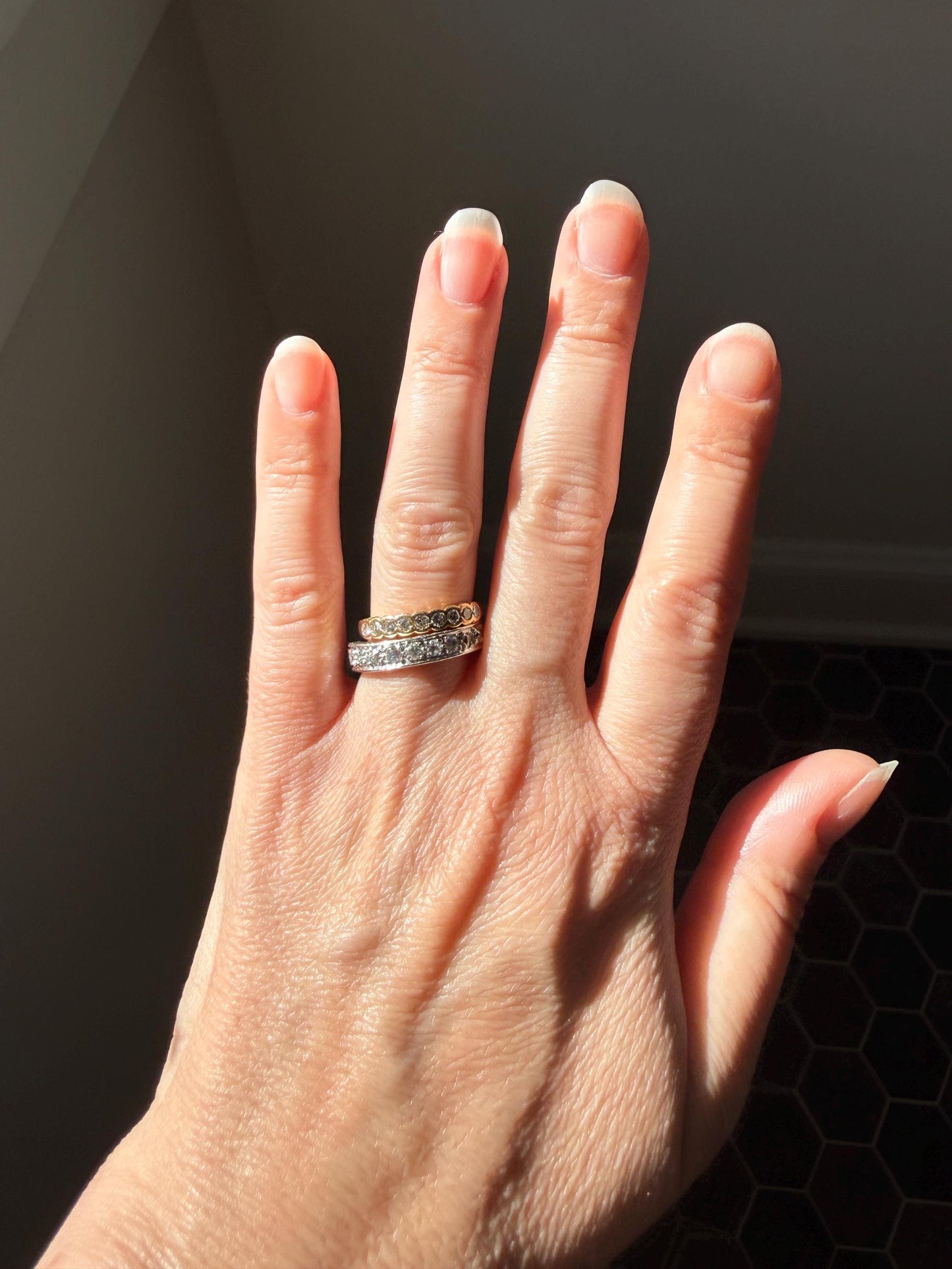 Vintage 18k Gold Nine Stone Diamond Wedding Skinny Band Minimalist Stacker Ring Scalloped Bezel Setting