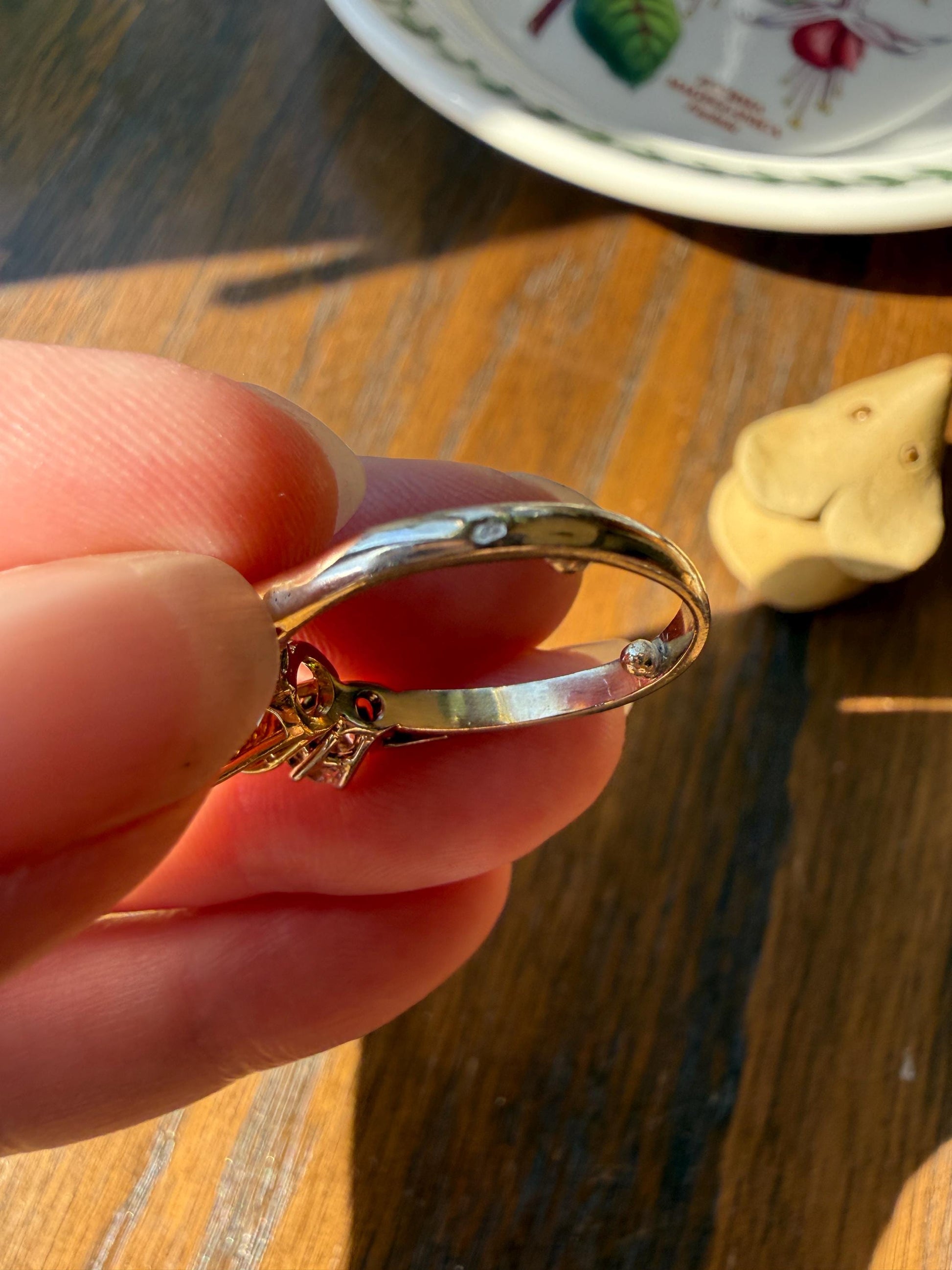 CHAMPAGNE Fancy Light BROWN Cognac Three Stone 3.3 Carats Old Mine Cut DIAMOND Ring 18k Yellow White Gold Vintage Art Deco Tall Stacker Band