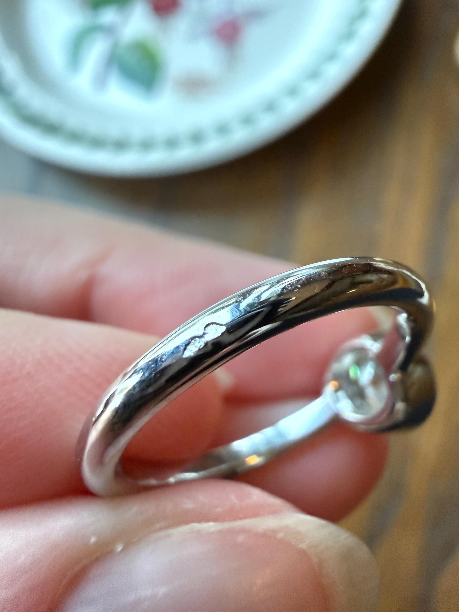 Chunky Vintage 0.9 Carat Old European Cut DIAMOND Bezel Set Ring Art Deco Stacker Donut Band 18k White Gold Solitaire Geometric Engagement