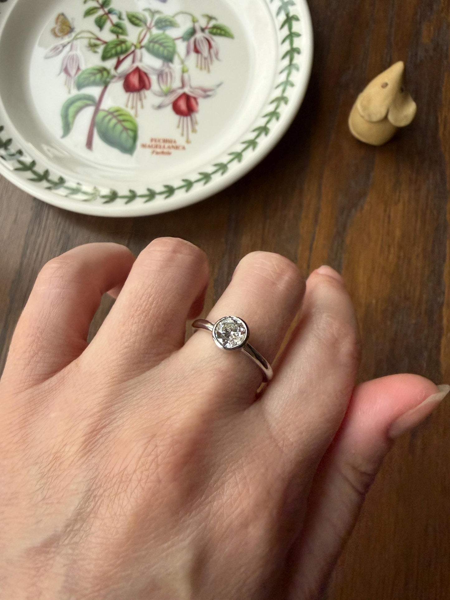 Chunky Vintage 0.9 Carat Old European Cut DIAMOND Bezel Set Ring Art Deco Stacker Donut Band 18k White Gold Solitaire Geometric Engagement