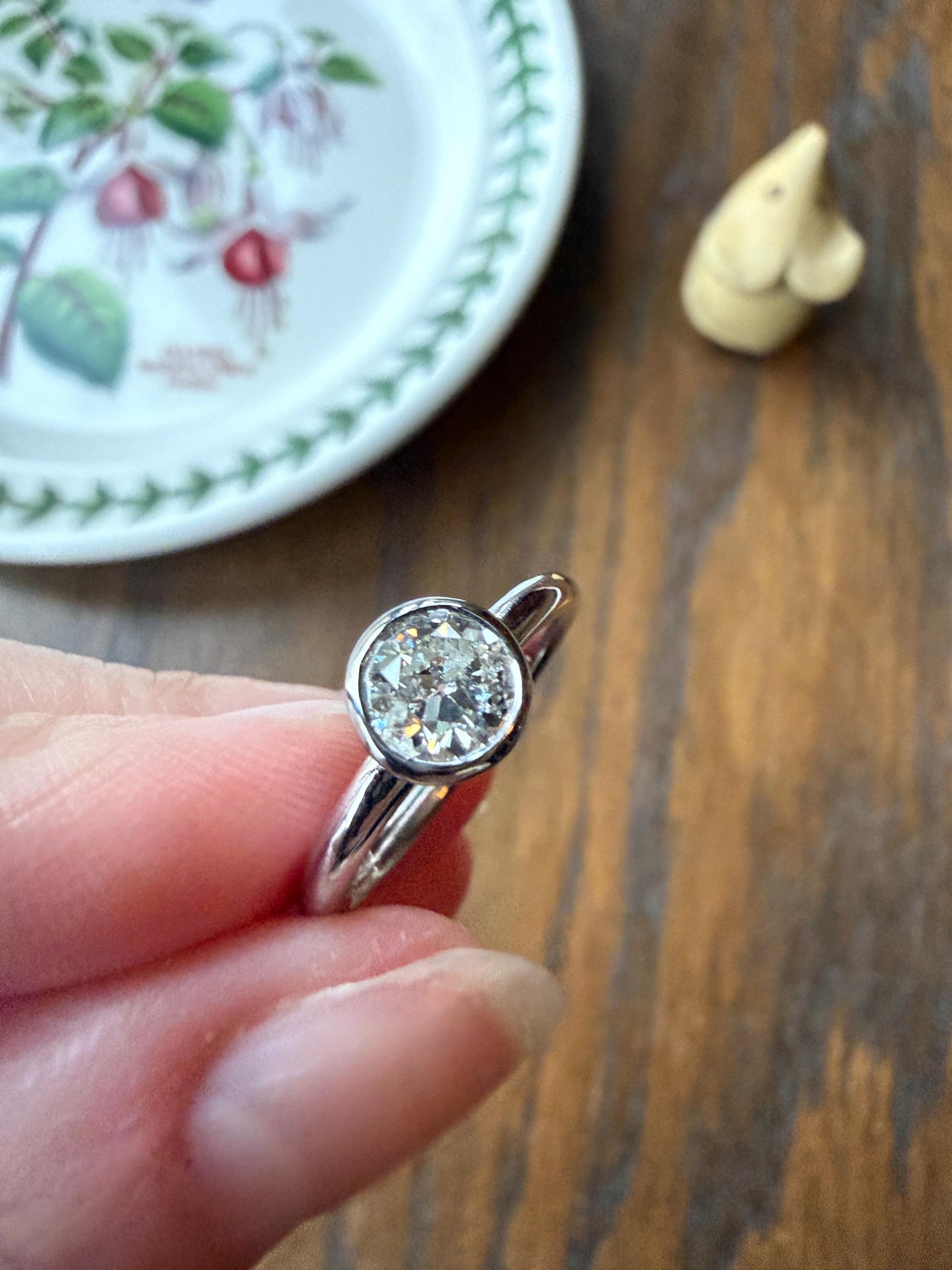 Chunky Vintage 0.9 Carat Old European Cut DIAMOND Bezel Set Ring Art Deco Stacker Donut Band 18k White Gold Solitaire Geometric Engagement