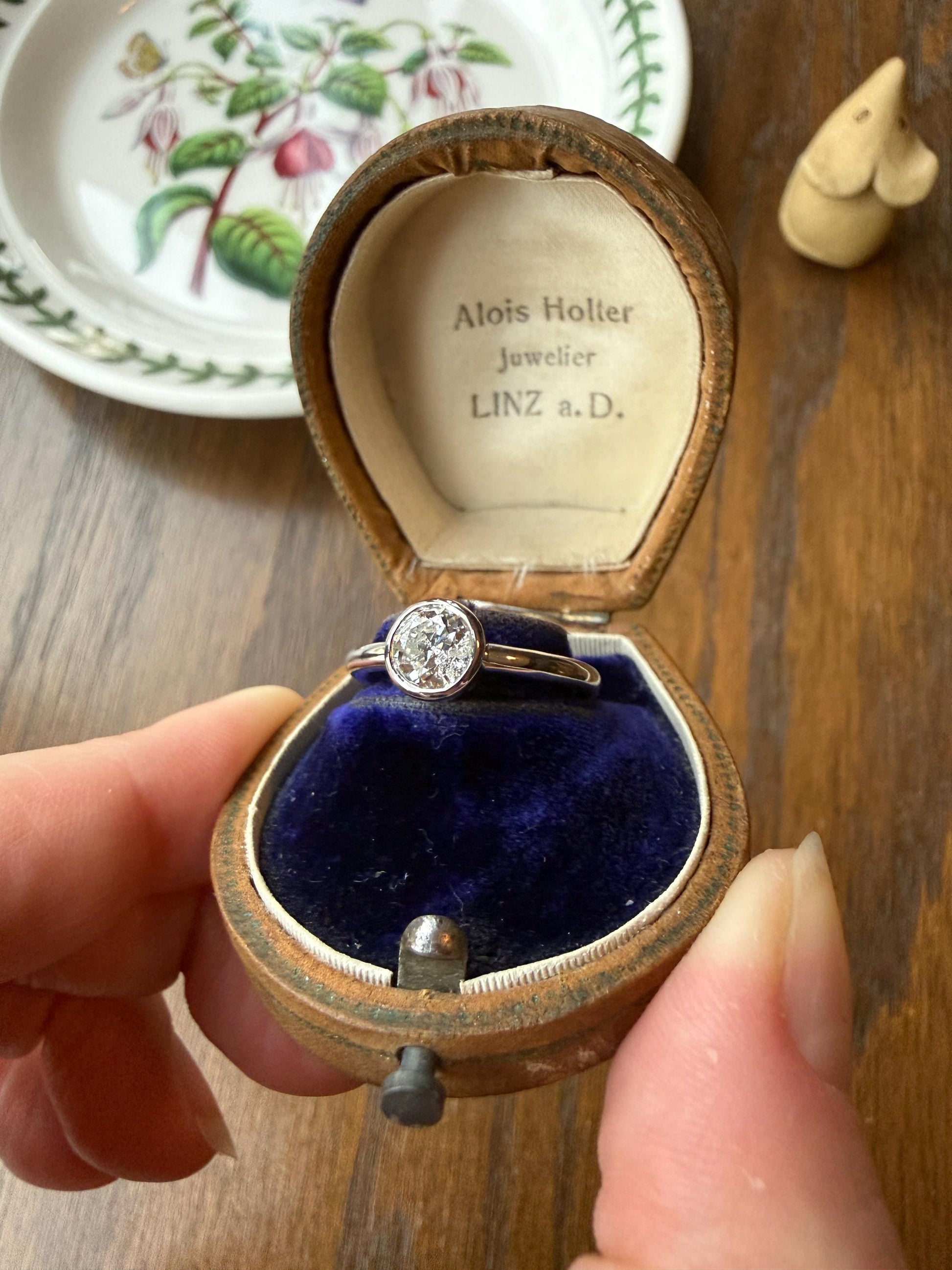 Chunky Vintage 0.9 Carat Old European Cut DIAMOND Bezel Set Ring Art Deco Stacker Donut Band 18k White Gold Solitaire Geometric Engagement