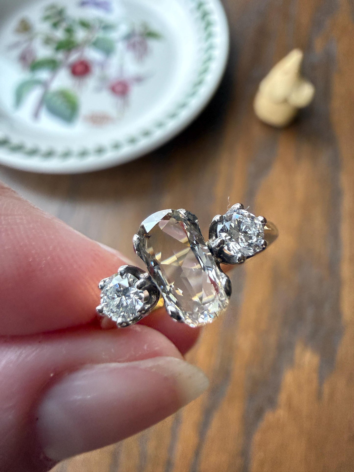 Unique Vintage Elongated Natural VS Portrait Rose Cut Three Stone DIAMOND Ring 18k Gold Solid Cushion Oval Stacker Band
