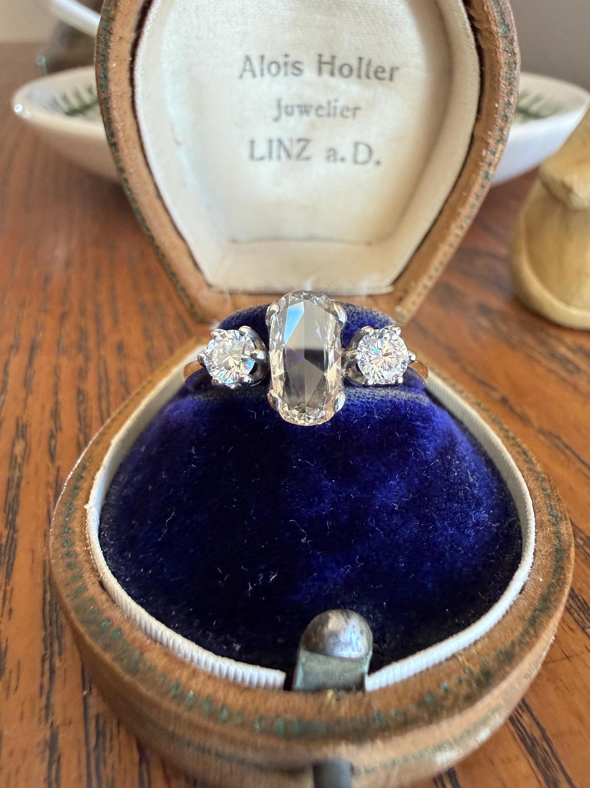 Unique Vintage Elongated Natural VS Portrait Rose Cut Three Stone DIAMOND Ring 18k Gold Solid Cushion Oval Stacker Band