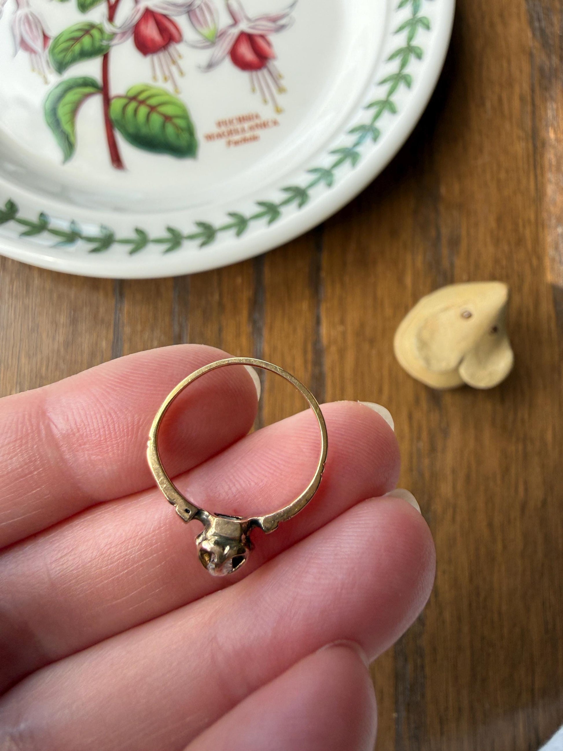 French Antique 18k Gold Old Mine Cut DIAMOND Buttercup Ring Pinky Band Victorian Stacker Solitaire Dainty Minimalist Engagement OMC