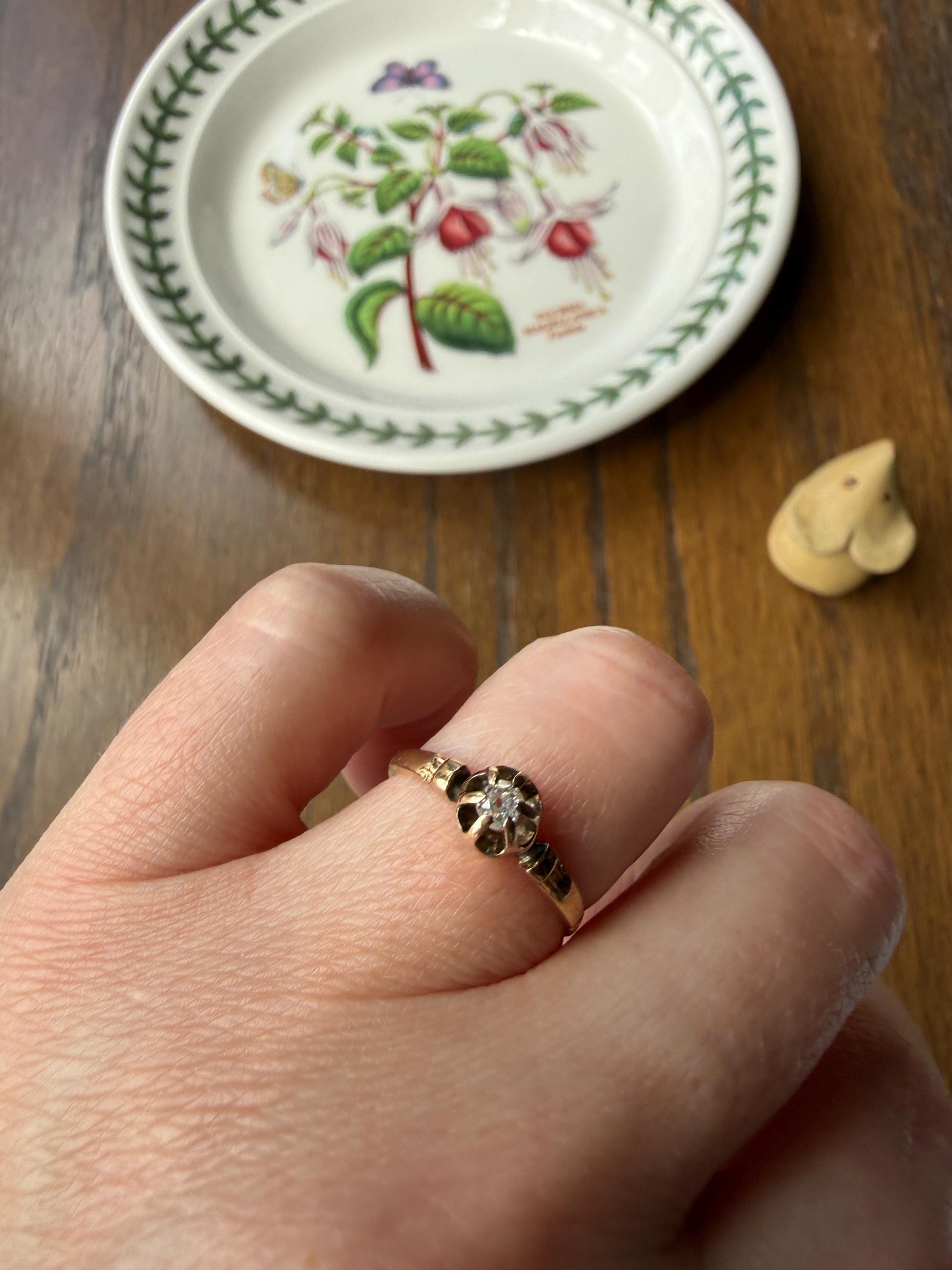French Antique 18k Gold Old Mine Cut DIAMOND Buttercup Ring Pinky Band Victorian Stacker Solitaire Dainty Minimalist Engagement OMC