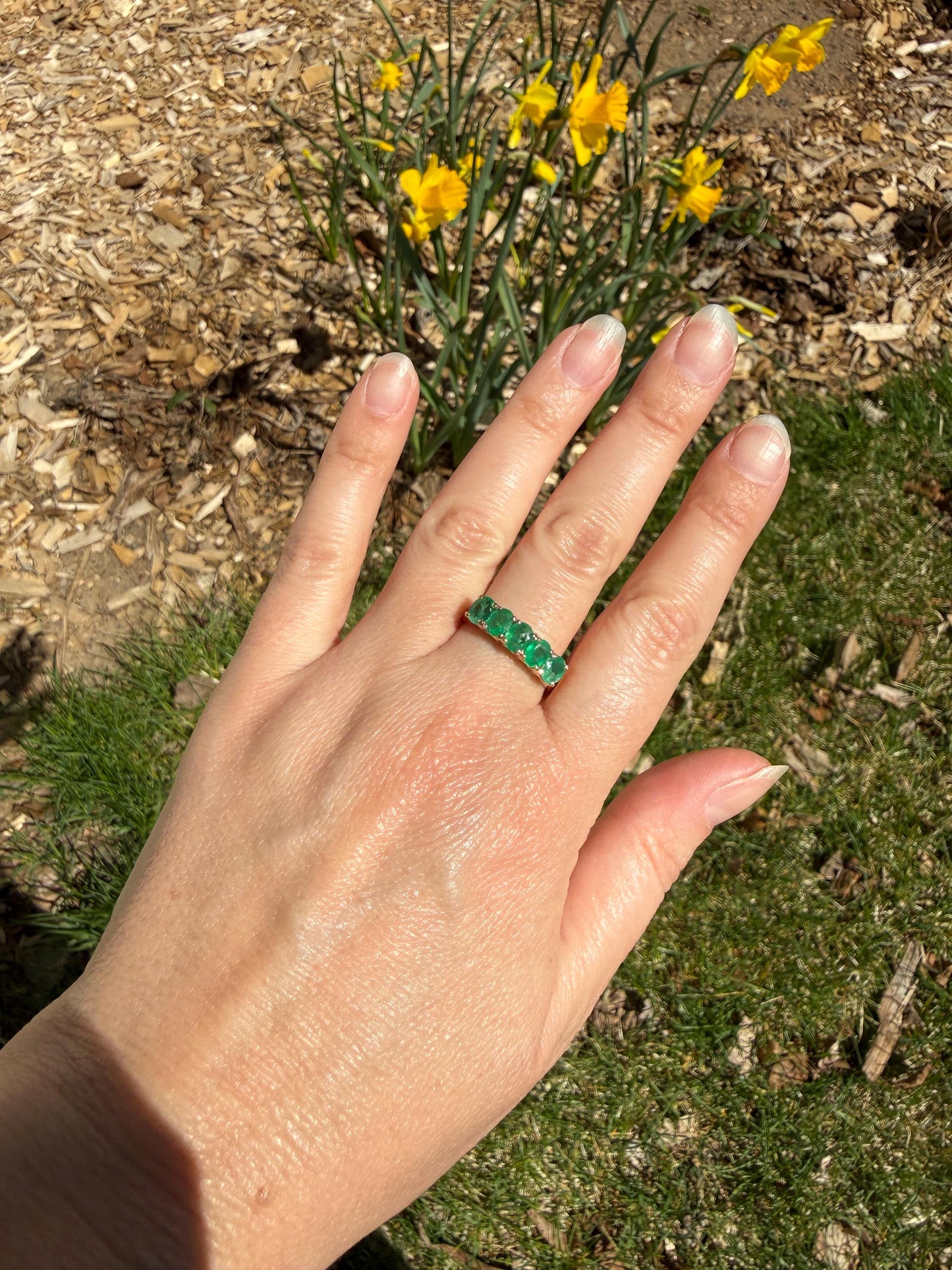 Natural EMERALD Oval Five Stone Band French Vintage 14k Gold Ring Green Linear Stacker Splayed Stacker