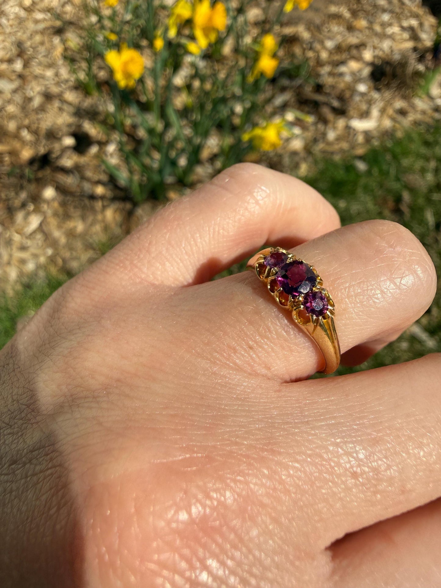 Antique Pinkish Purple Rhodolite Old Cut GARNET Three Stone Ring Victorian 18k Gold Stacker Band