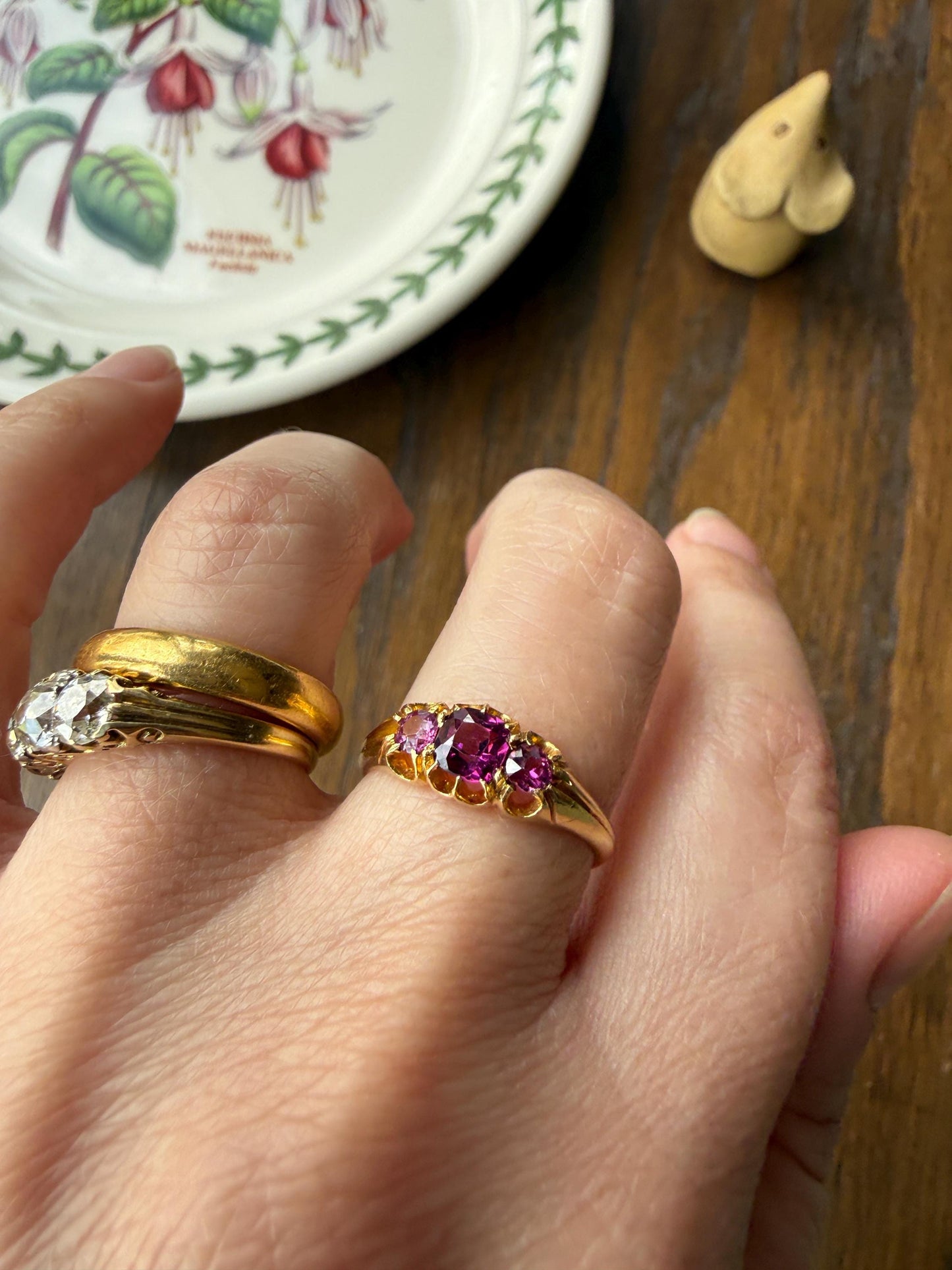 Antique Pinkish Purple Rhodolite Old Cut GARNET Three Stone Ring Victorian 18k Gold Stacker Band