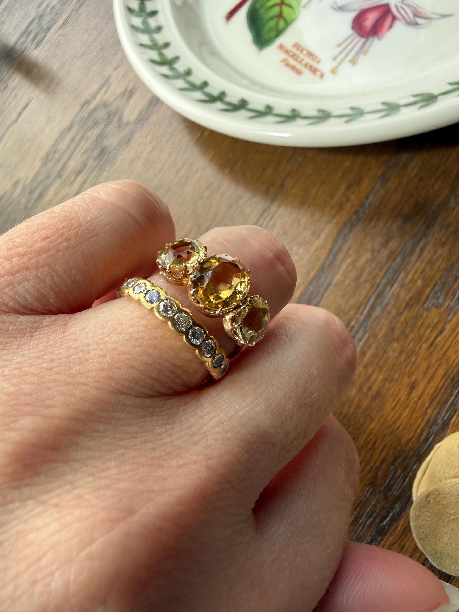Vintage 18k Gold Nine Stone Diamond Wedding Skinny Band Minimalist Stacker Ring Scalloped Bezel Setting
