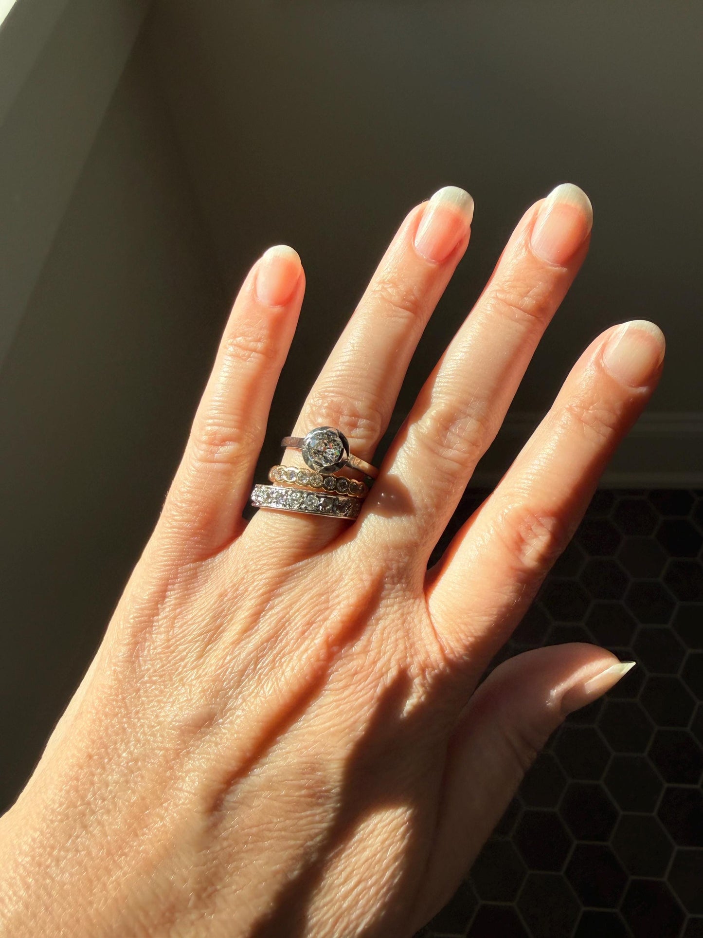 Vintage 18k Gold Nine Stone Diamond Wedding Skinny Band Minimalist Stacker Ring Scalloped Bezel Setting