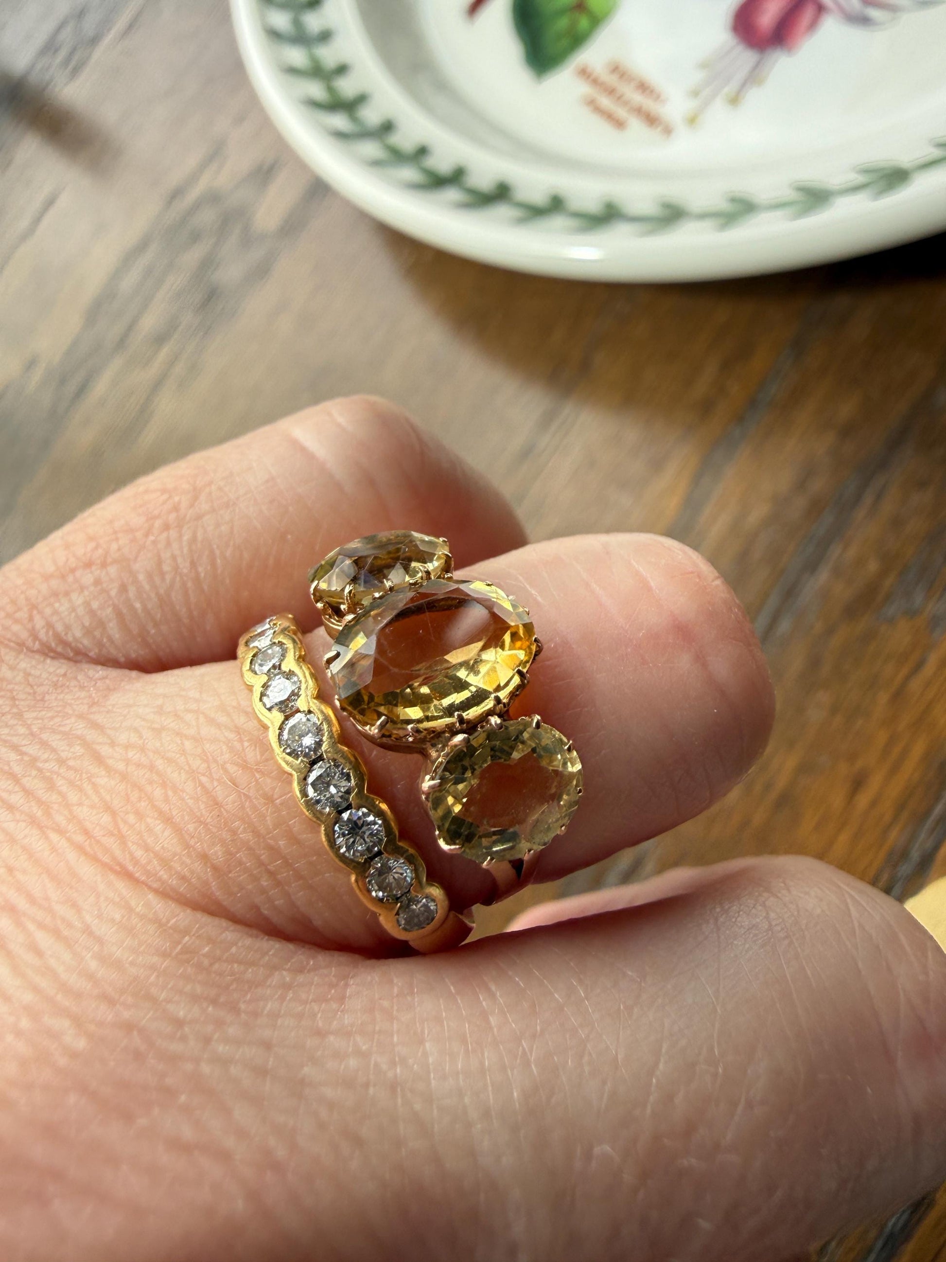 ANTIQUE Victorian Sunny Yellow 3.4 Carats Old Cut Natural Citrine Three Stone Band French Ring 18k Gold Oval Classic Crown Prong Setting