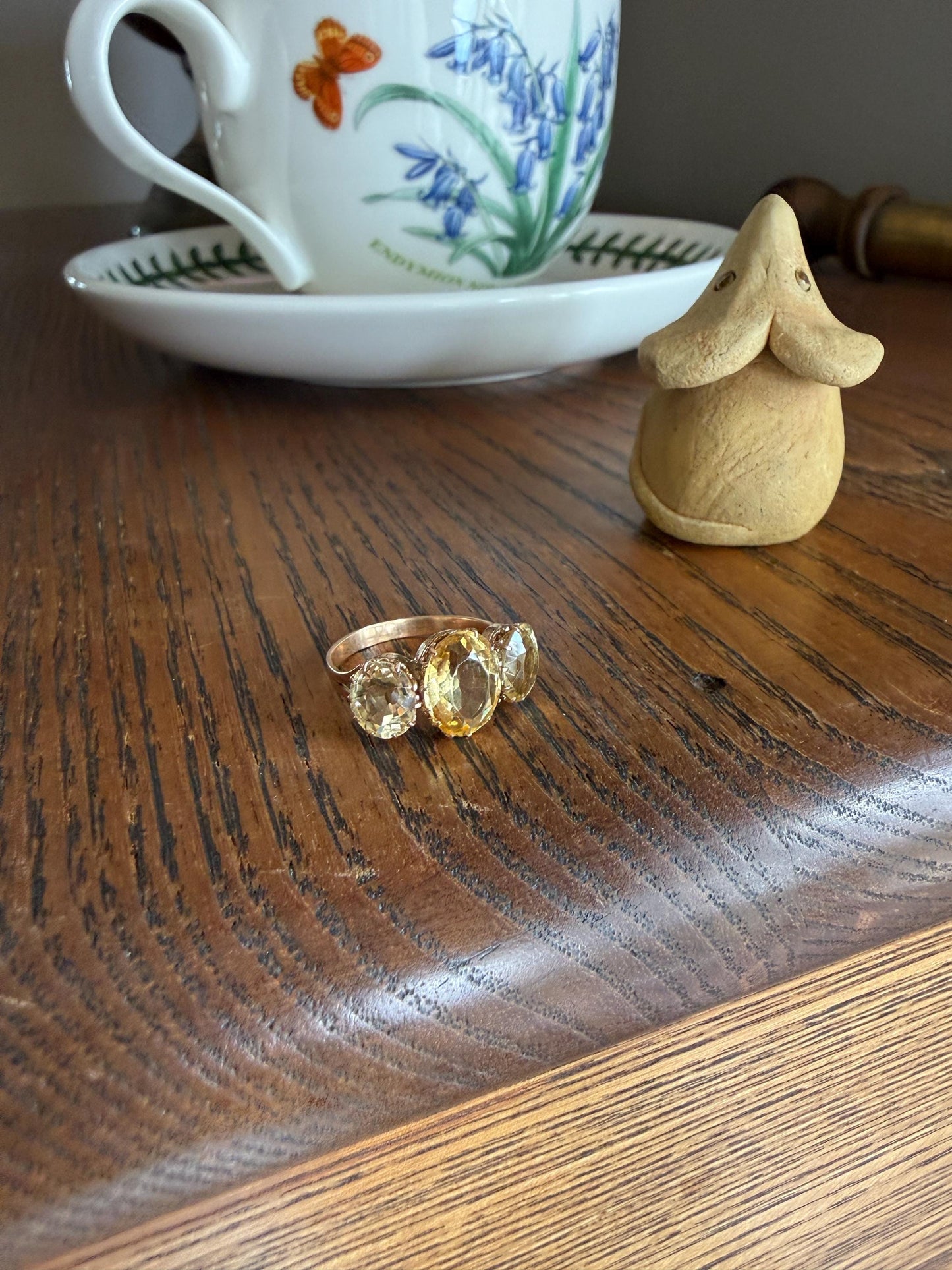 ANTIQUE Victorian Sunny Yellow 3.4 Carats Old Cut Natural Citrine Three Stone Band French Ring 18k Gold Oval Classic Crown Prong Setting